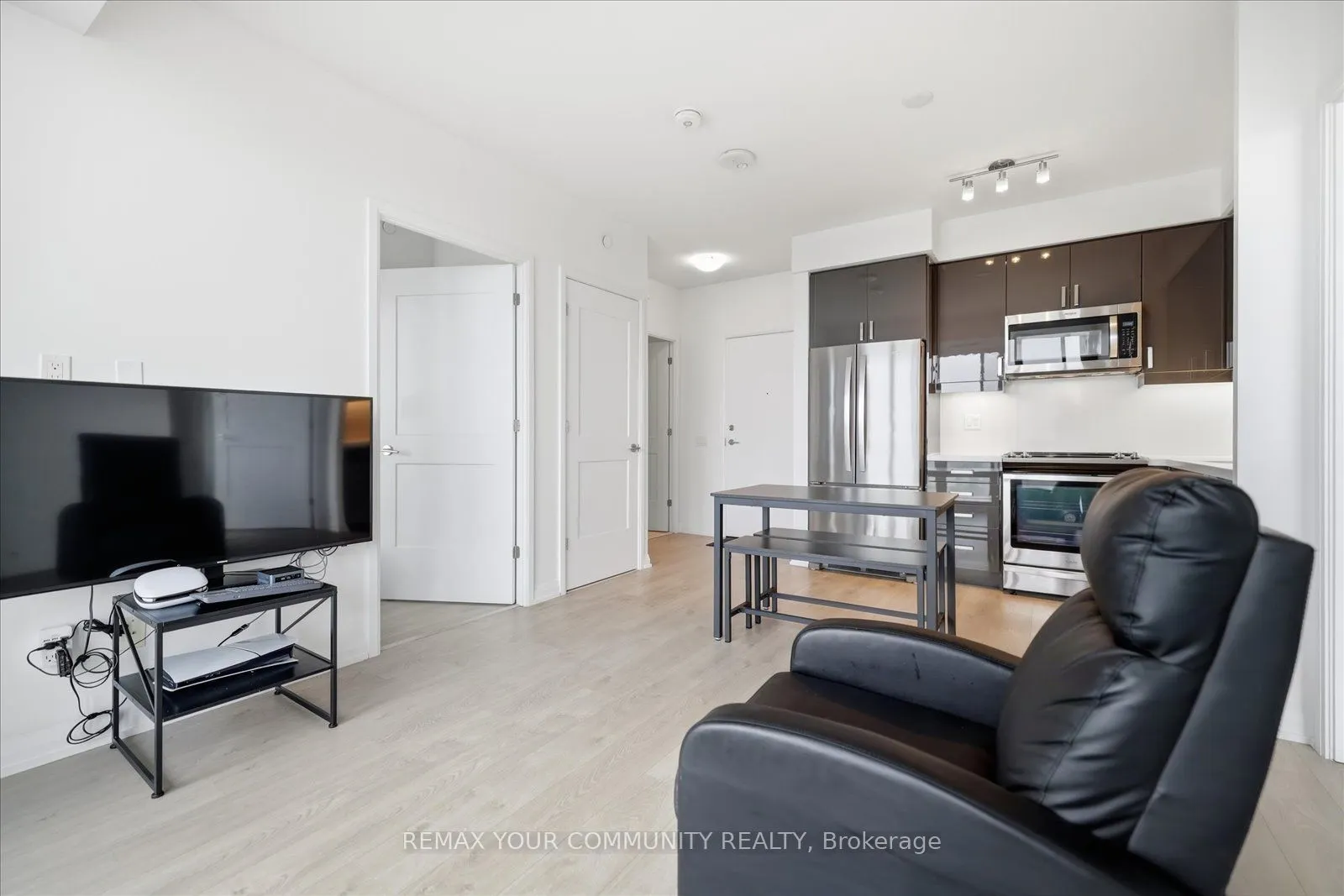 7895 Jane Street #2214