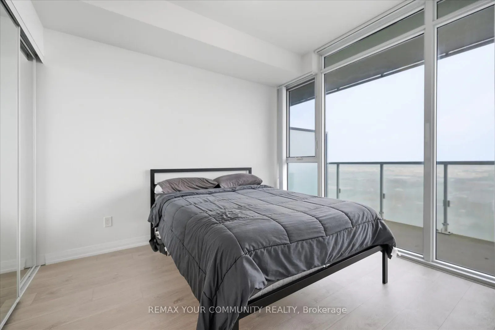 7895 Jane Street #2214