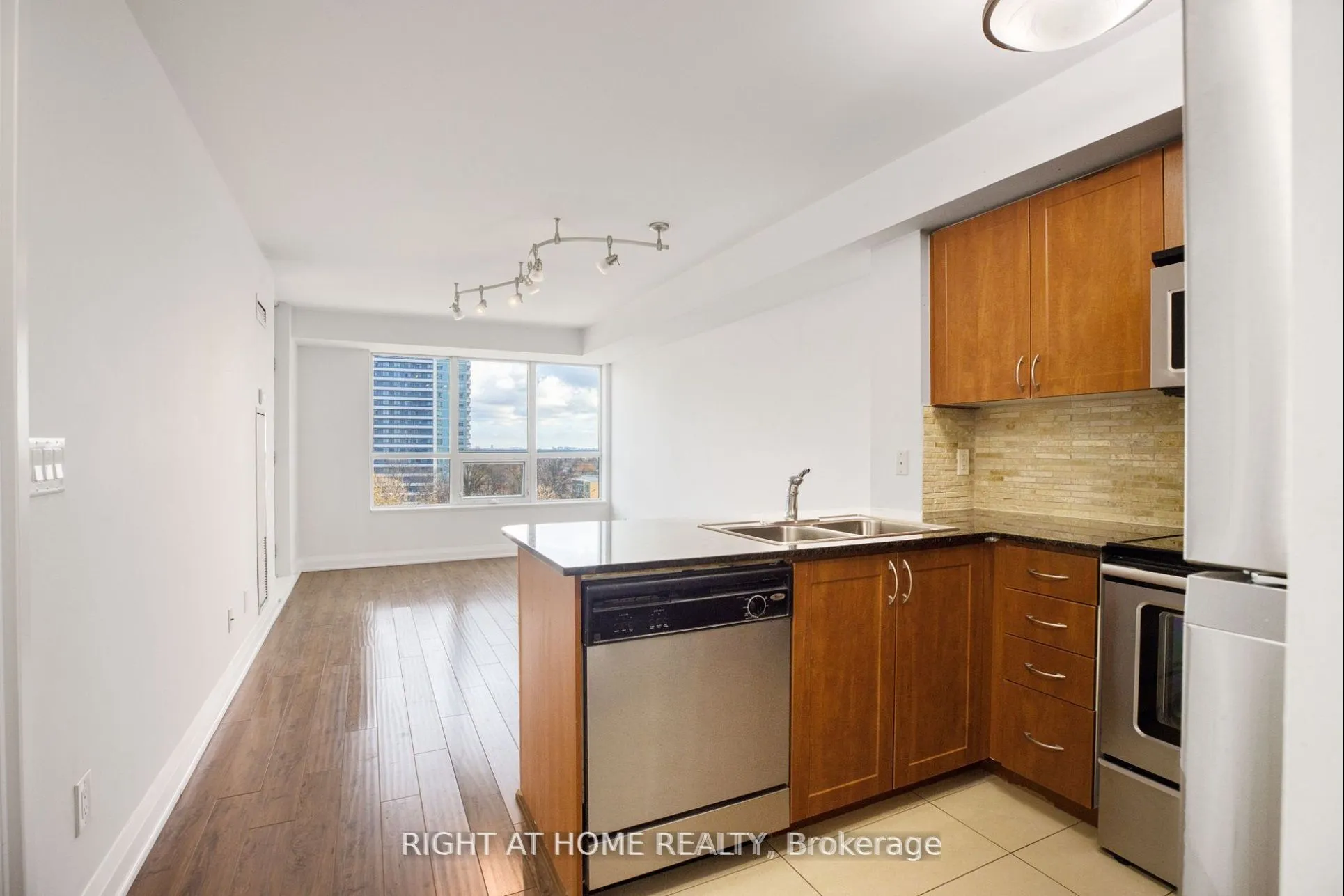 20 North Park Road #804