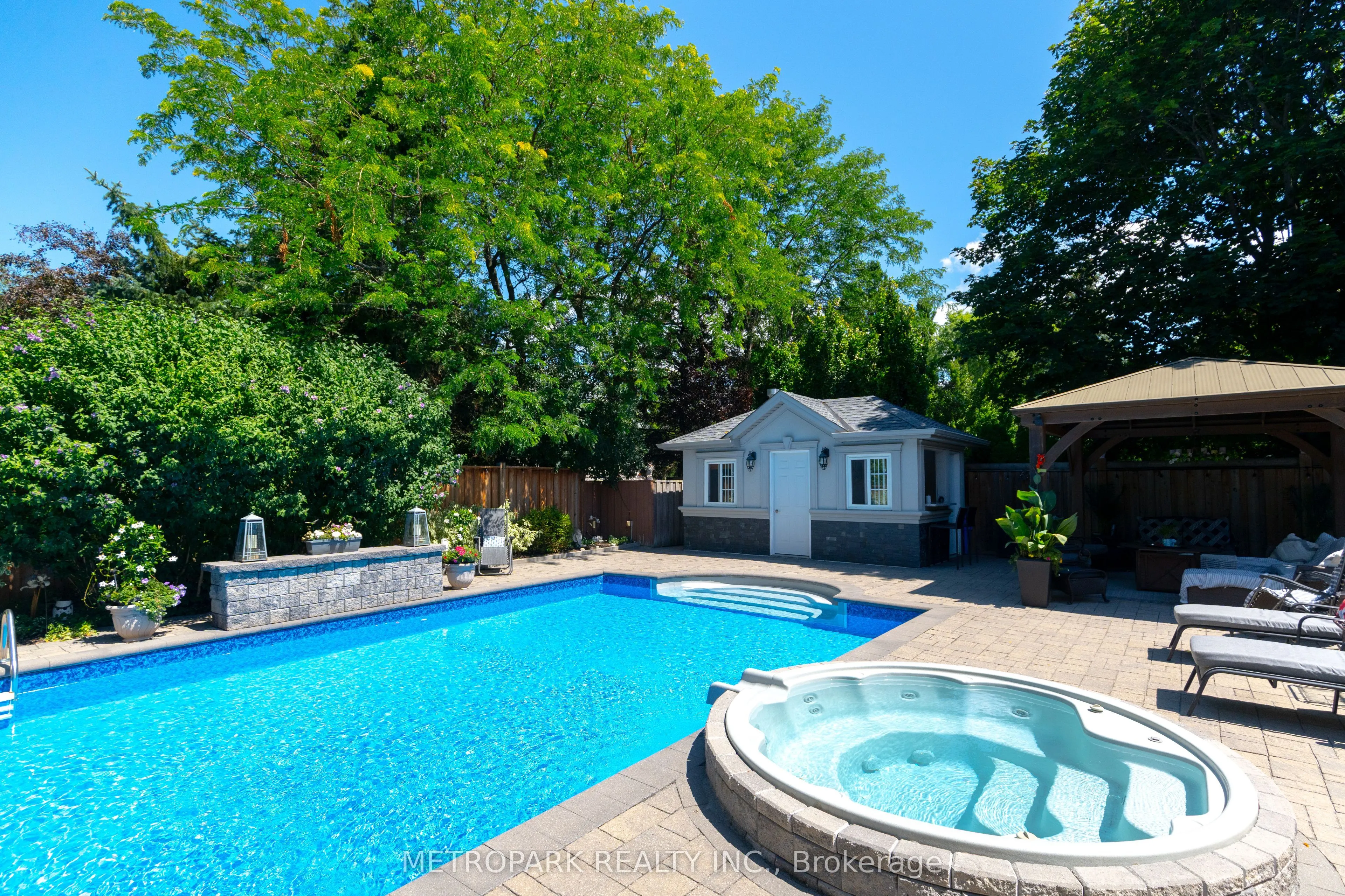 56 Bindertwine Boulevard