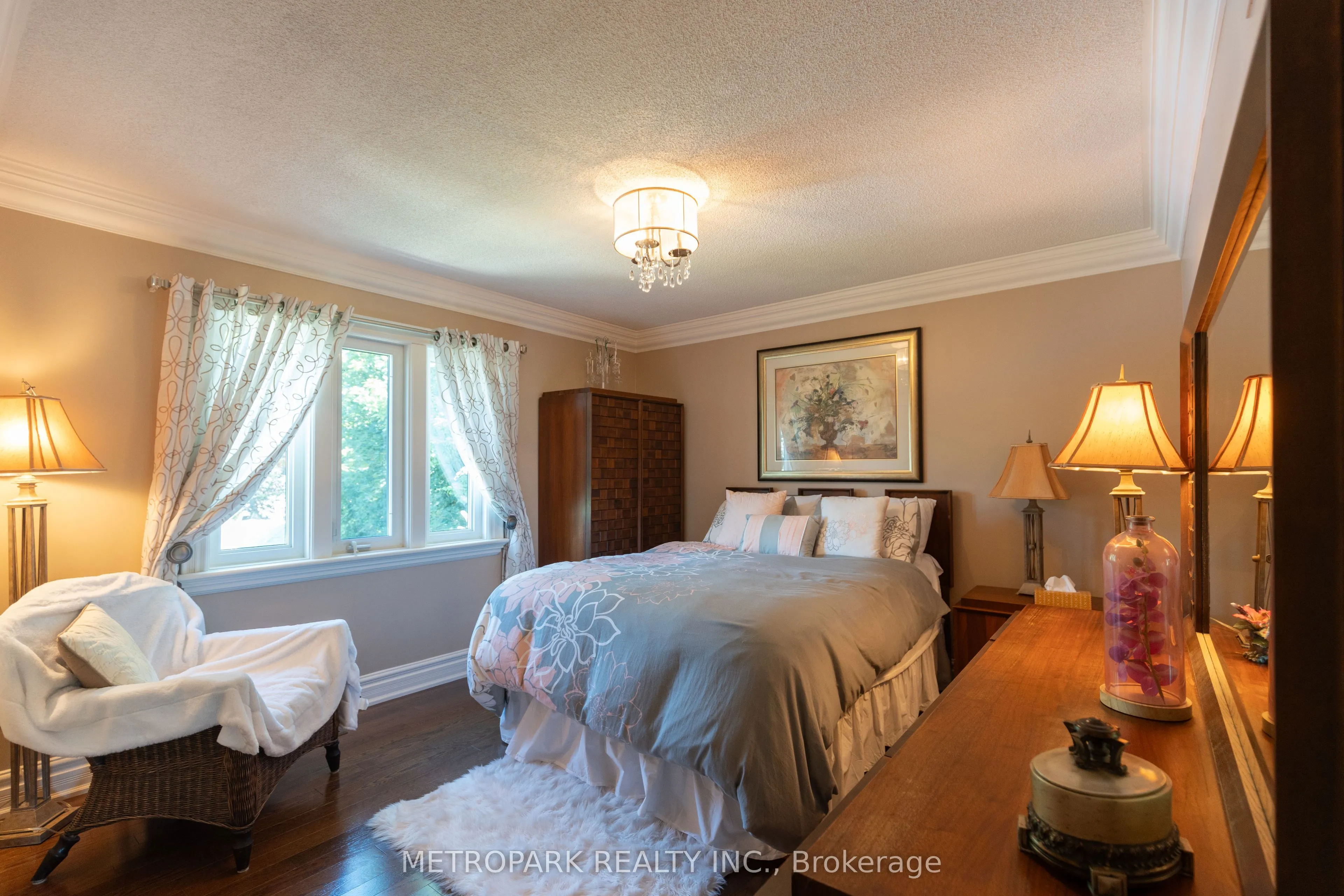 56 Bindertwine Boulevard