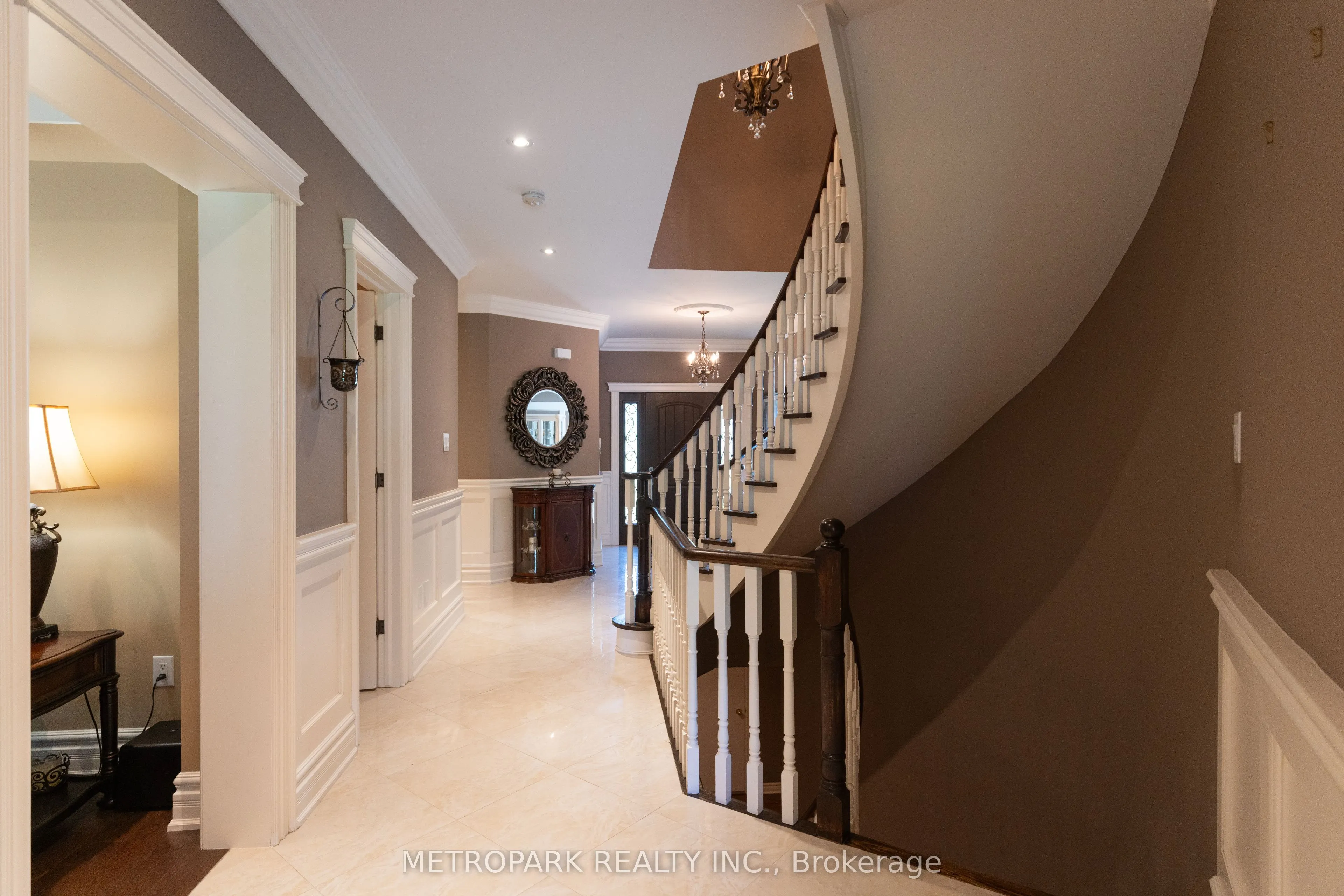 56 Bindertwine Boulevard
