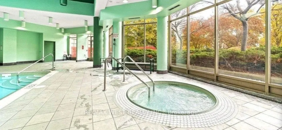 7 Townsgate Drive #1408