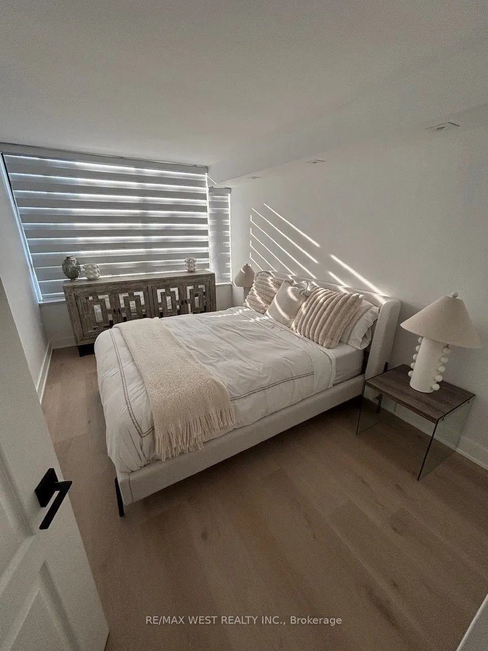 7 Townsgate Drive #1408