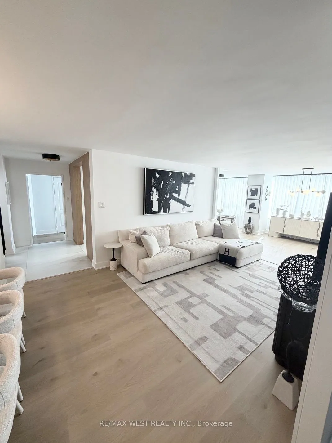 7 Townsgate Drive #1408