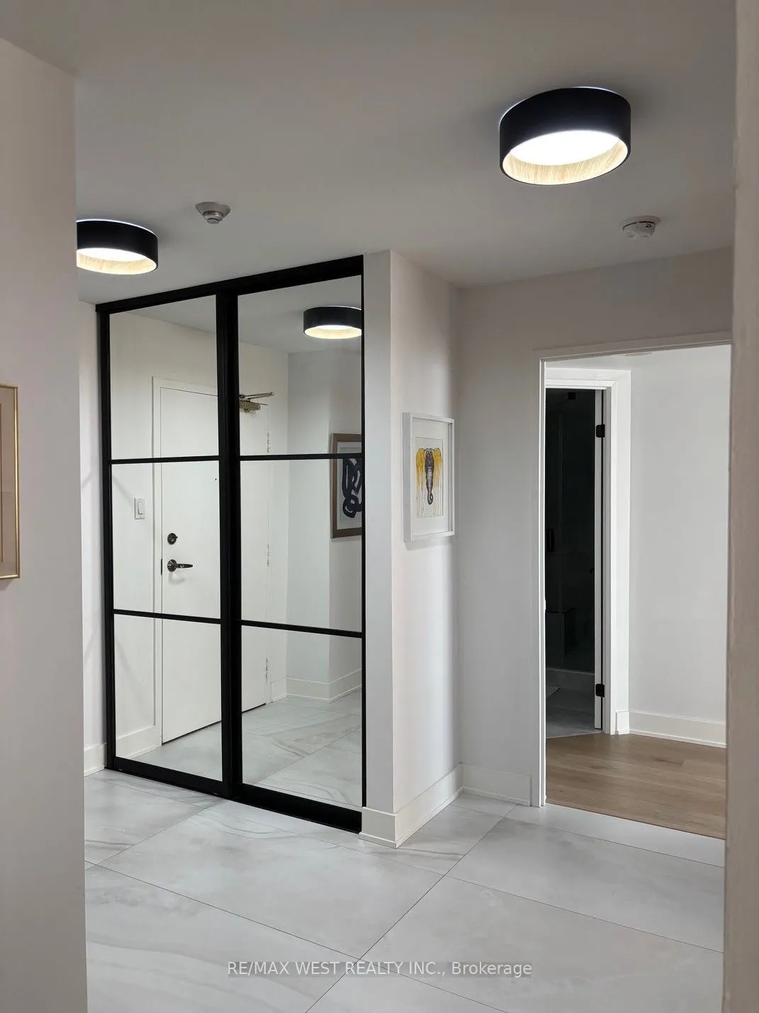 7 Townsgate Drive #1408