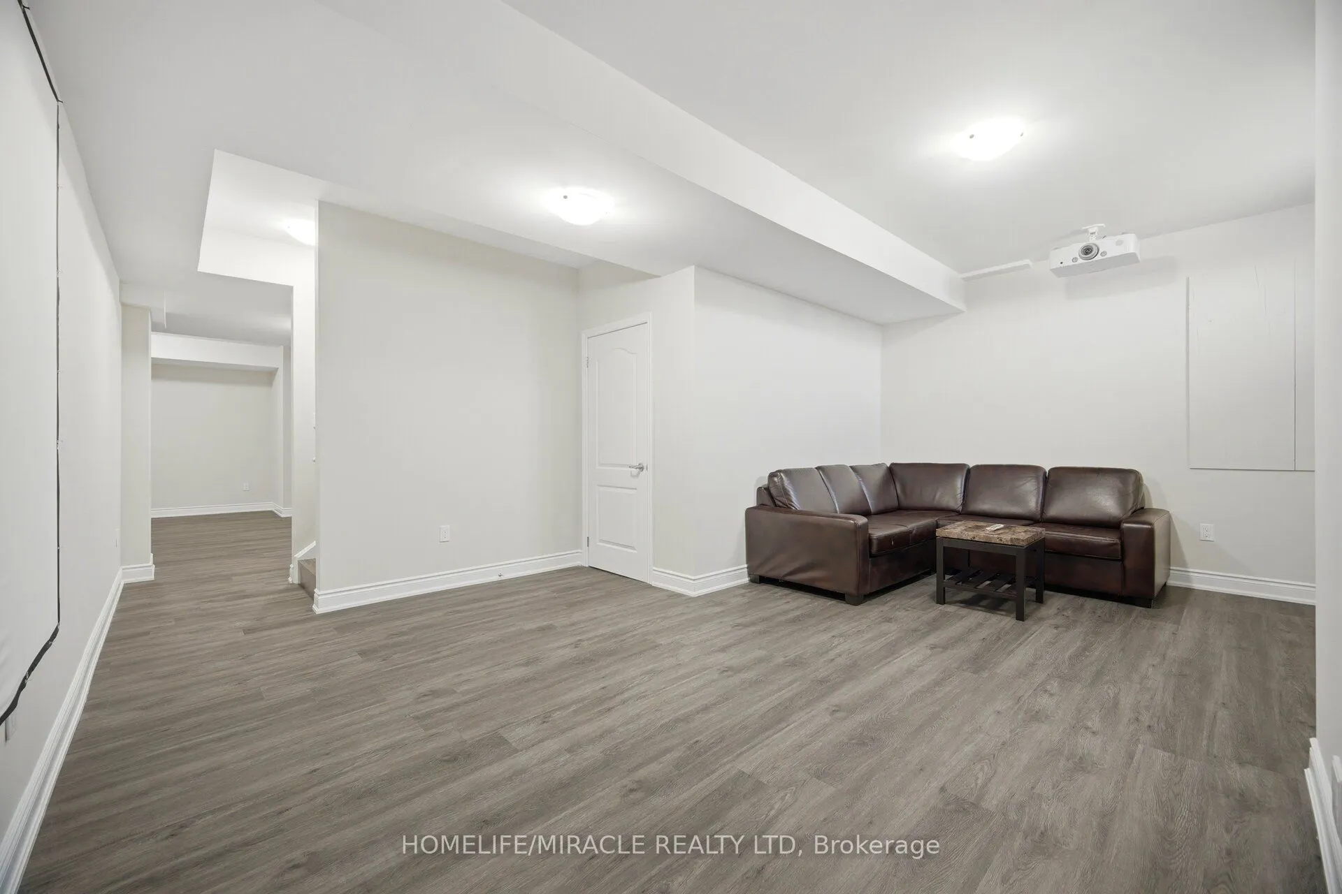 642 Barons Street