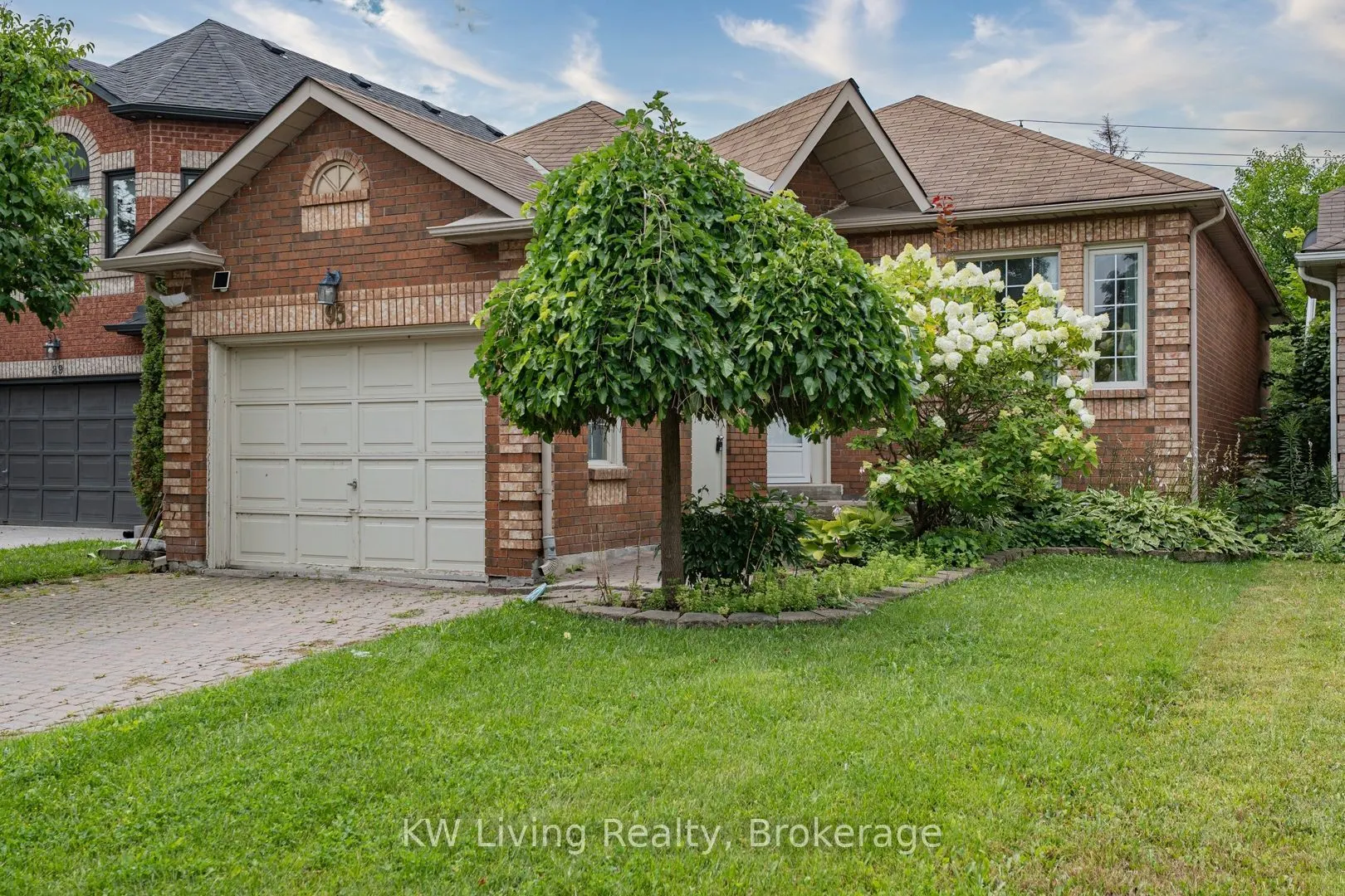 93 Sunbird Boulevard
