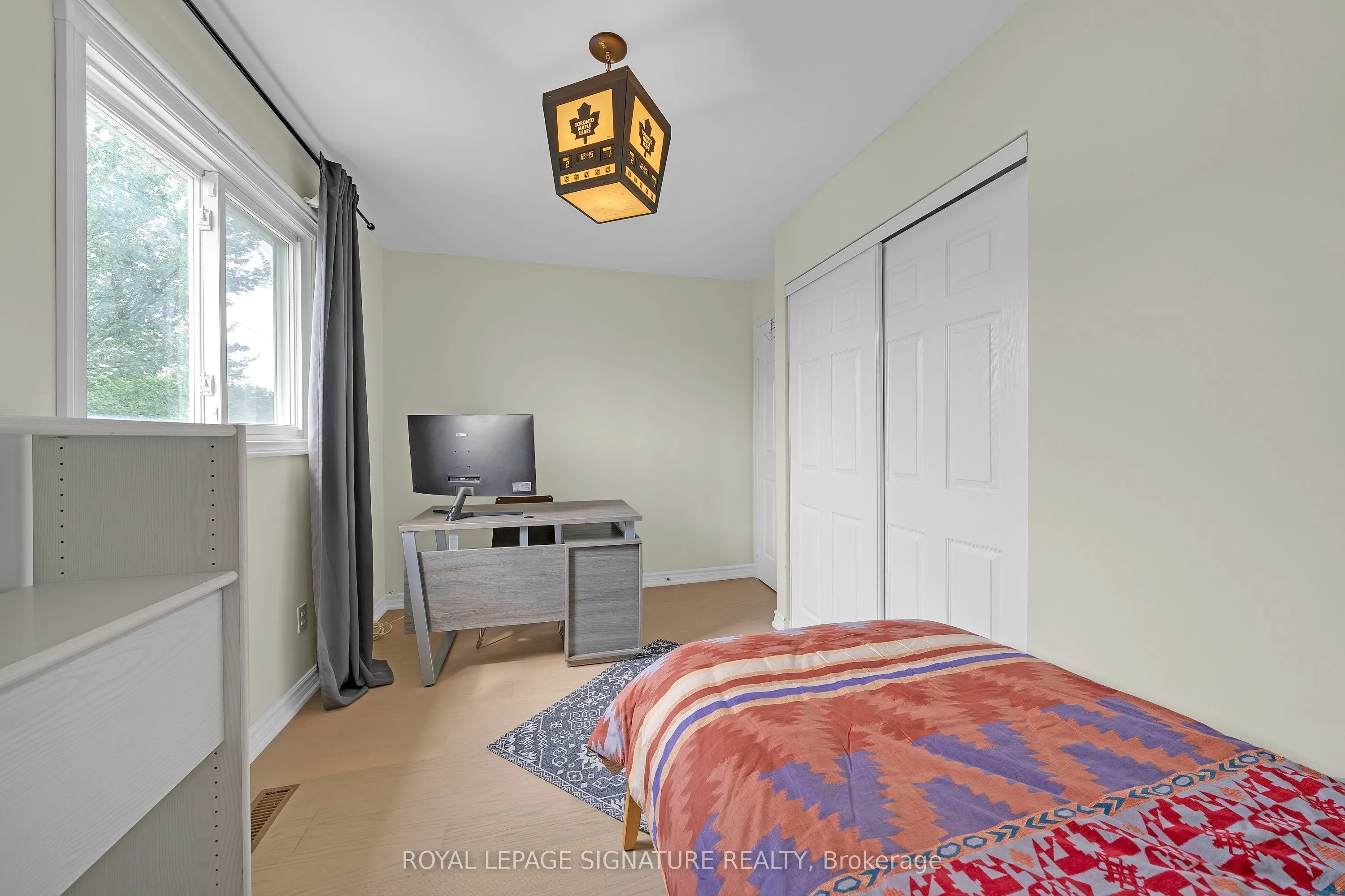 107 Roxborough Lane