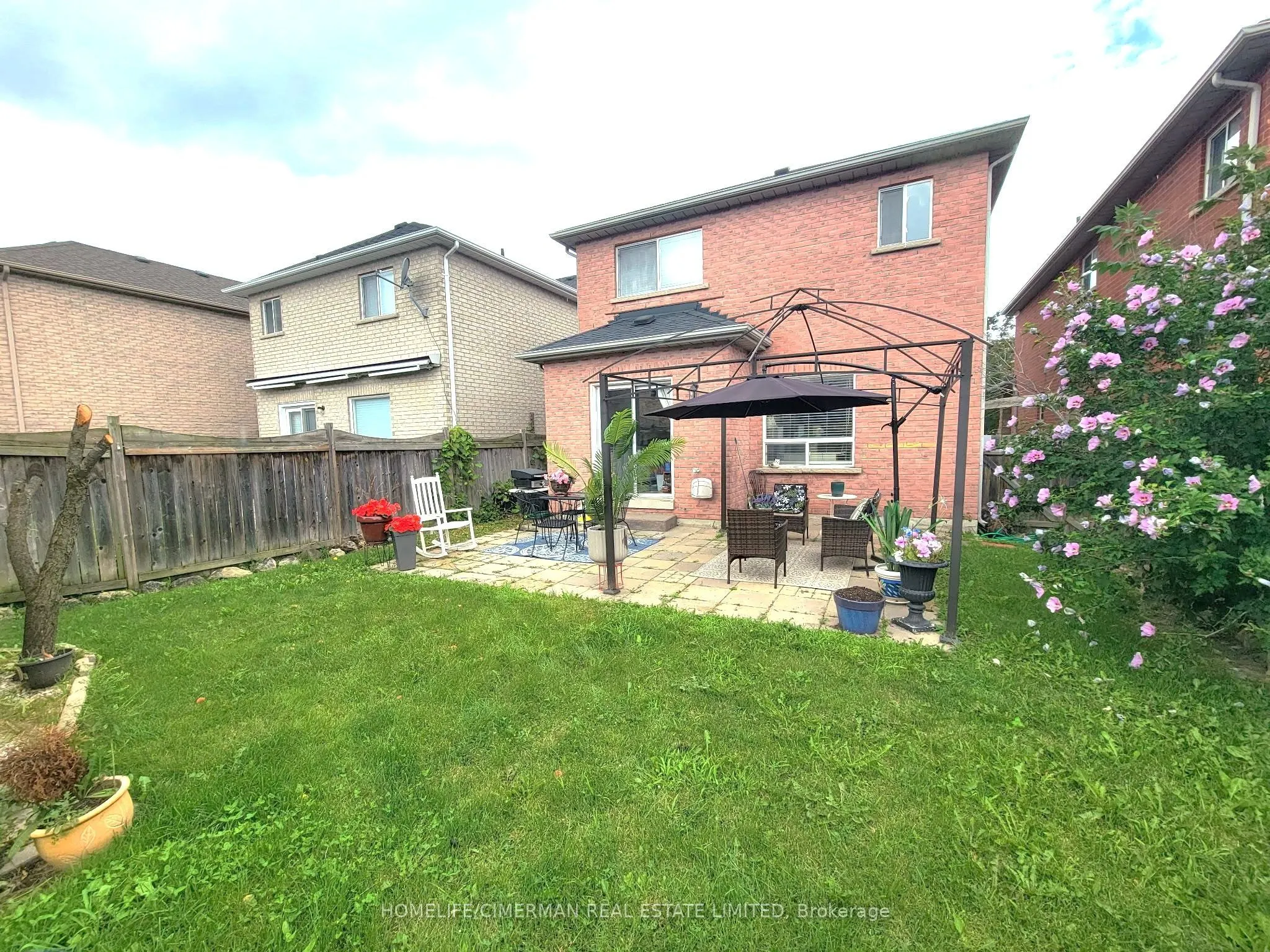 256 Mcbride Crescent