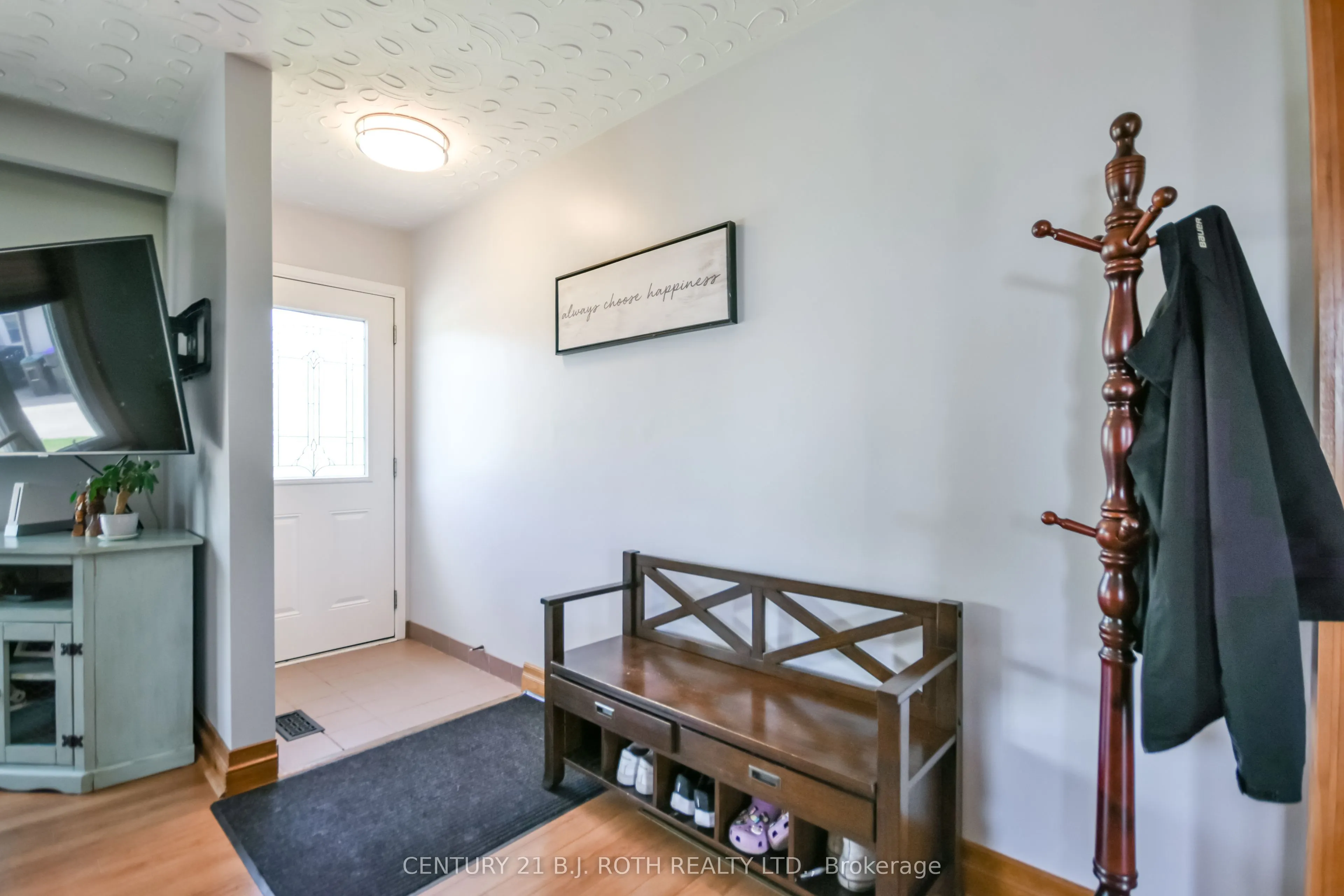 671 Simcoe Road