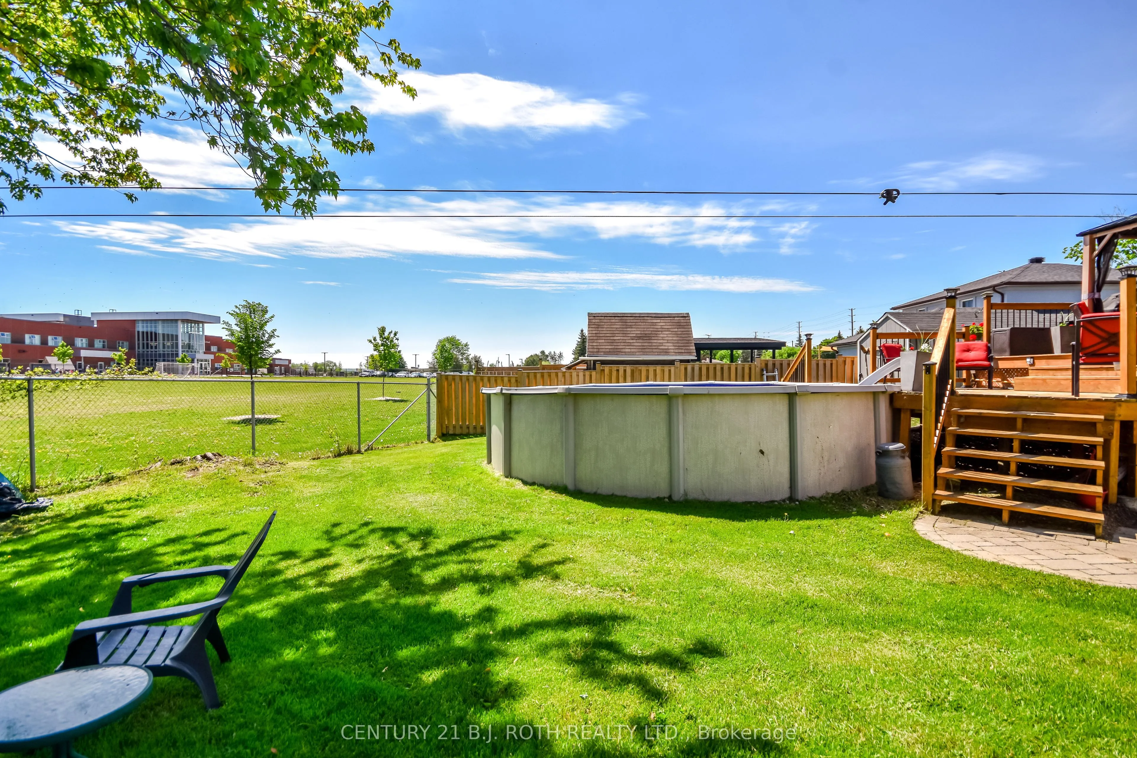 671 Simcoe Road