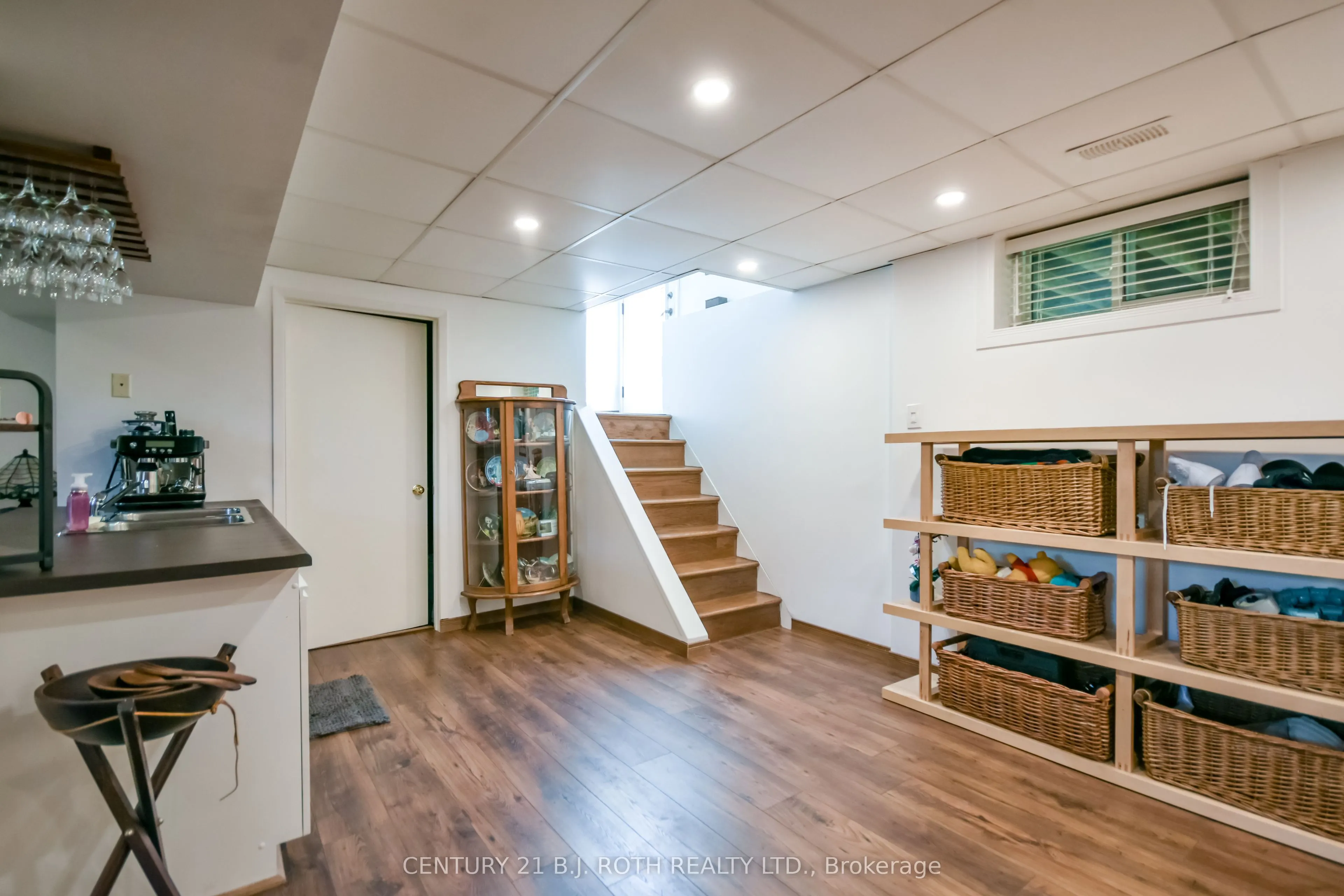 671 Simcoe Road