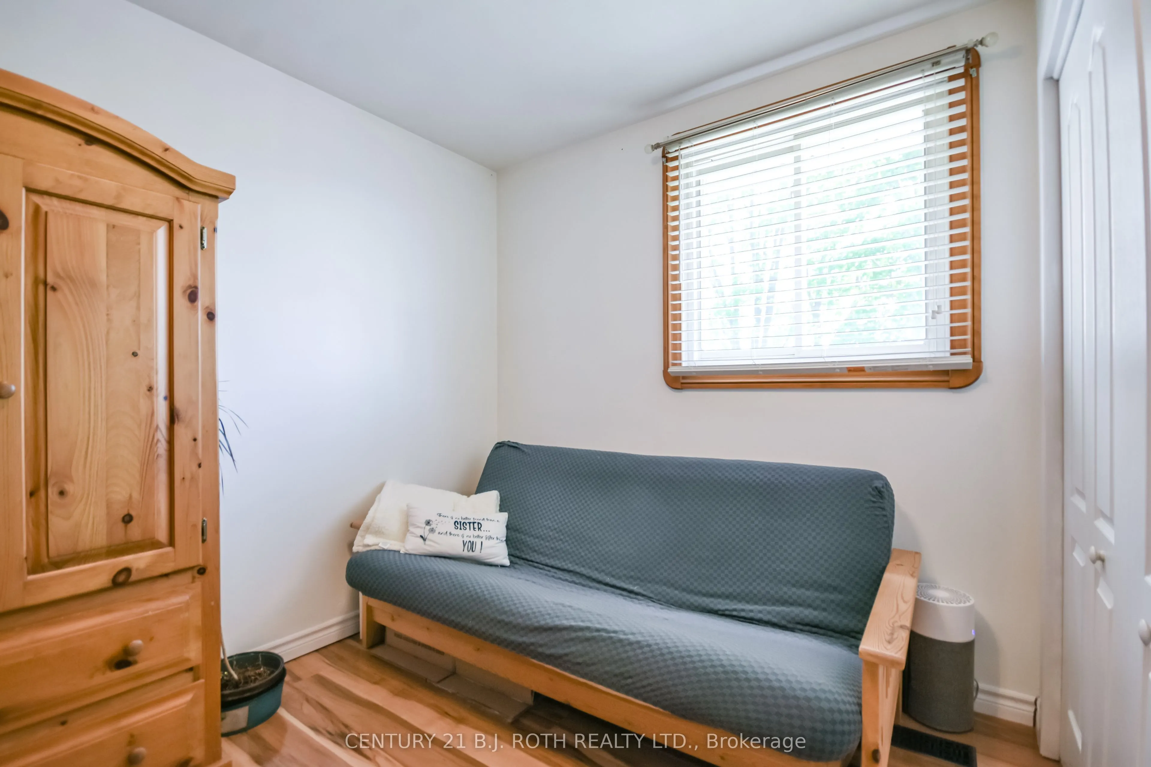671 Simcoe Road