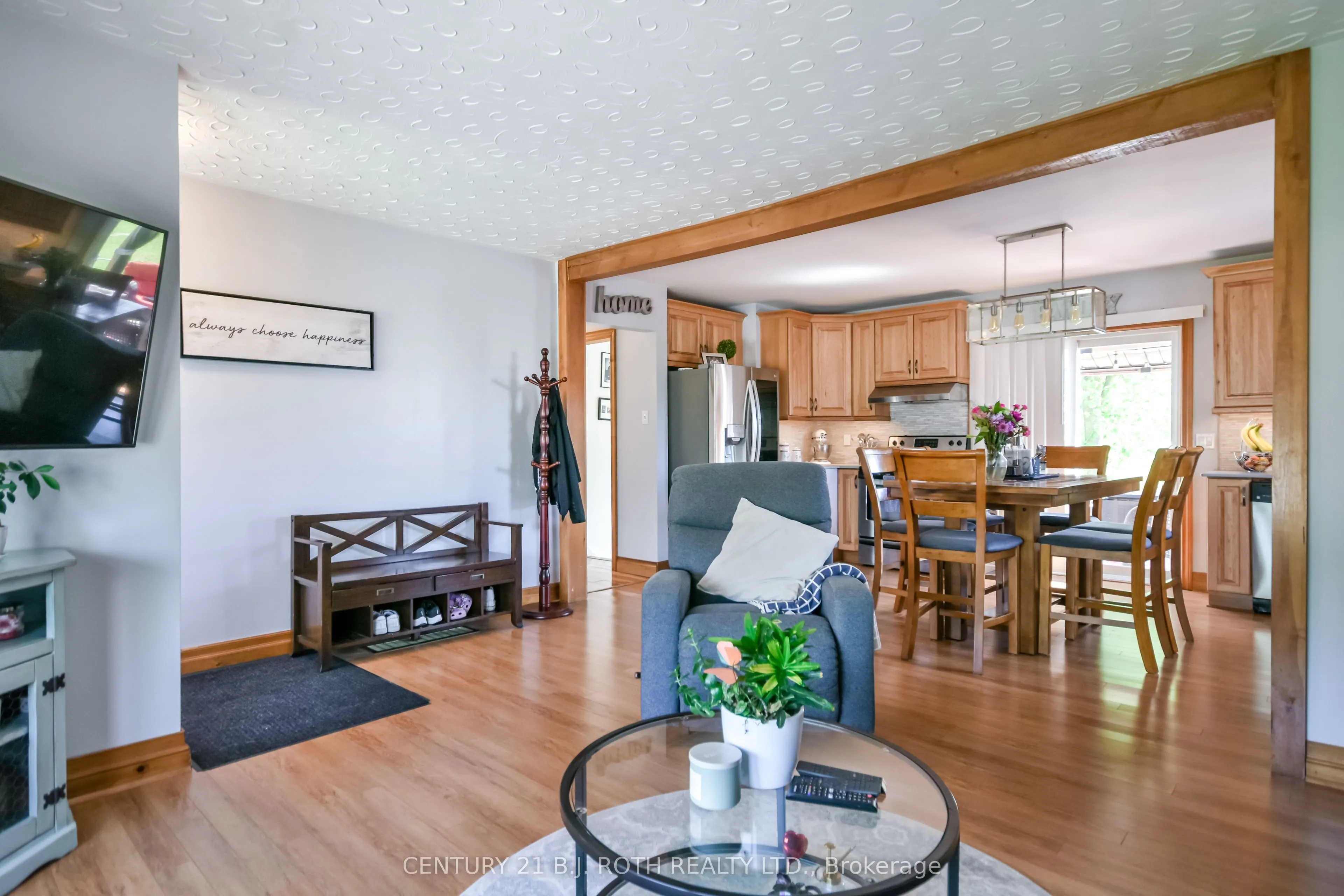 671 Simcoe Road