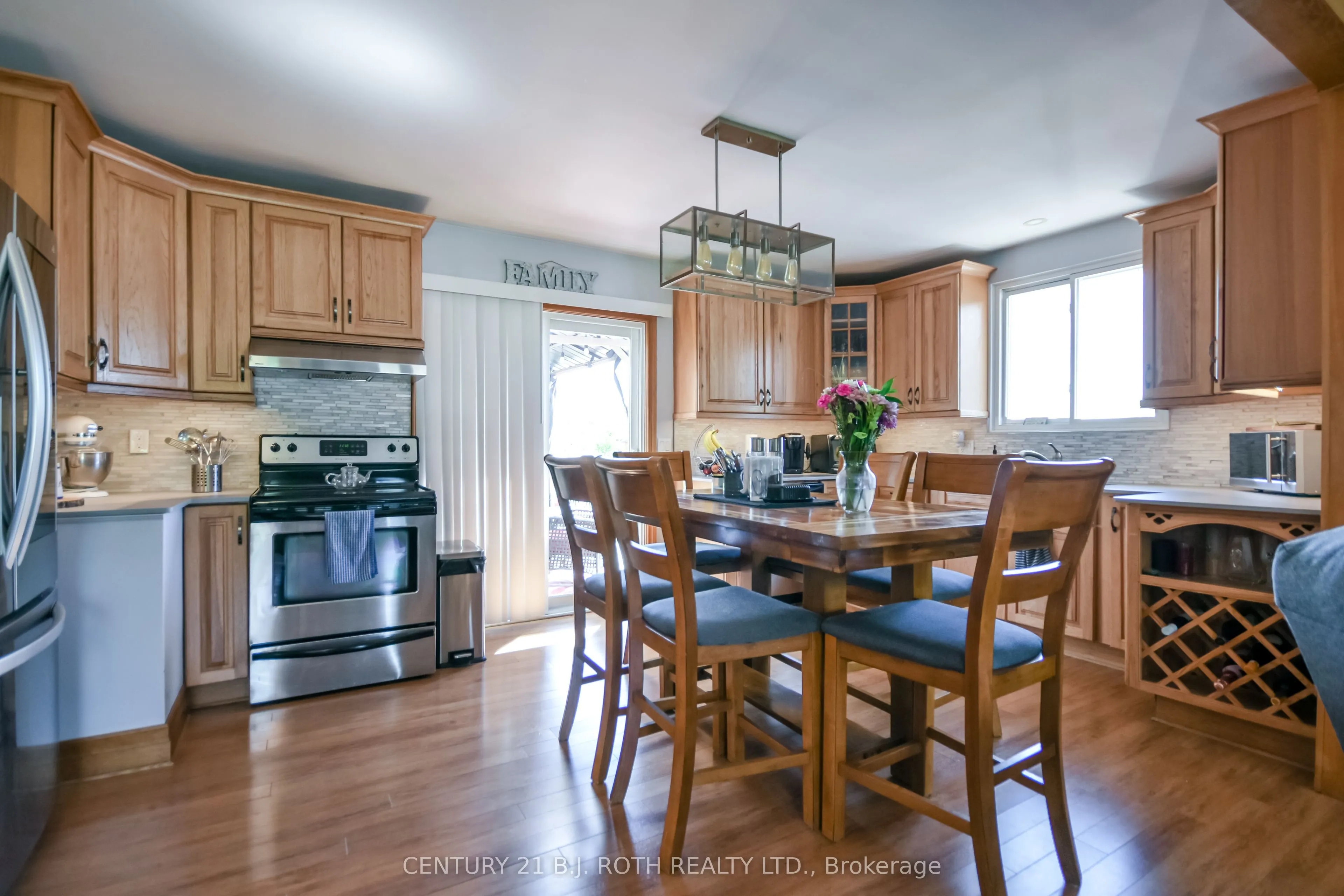 671 Simcoe Road