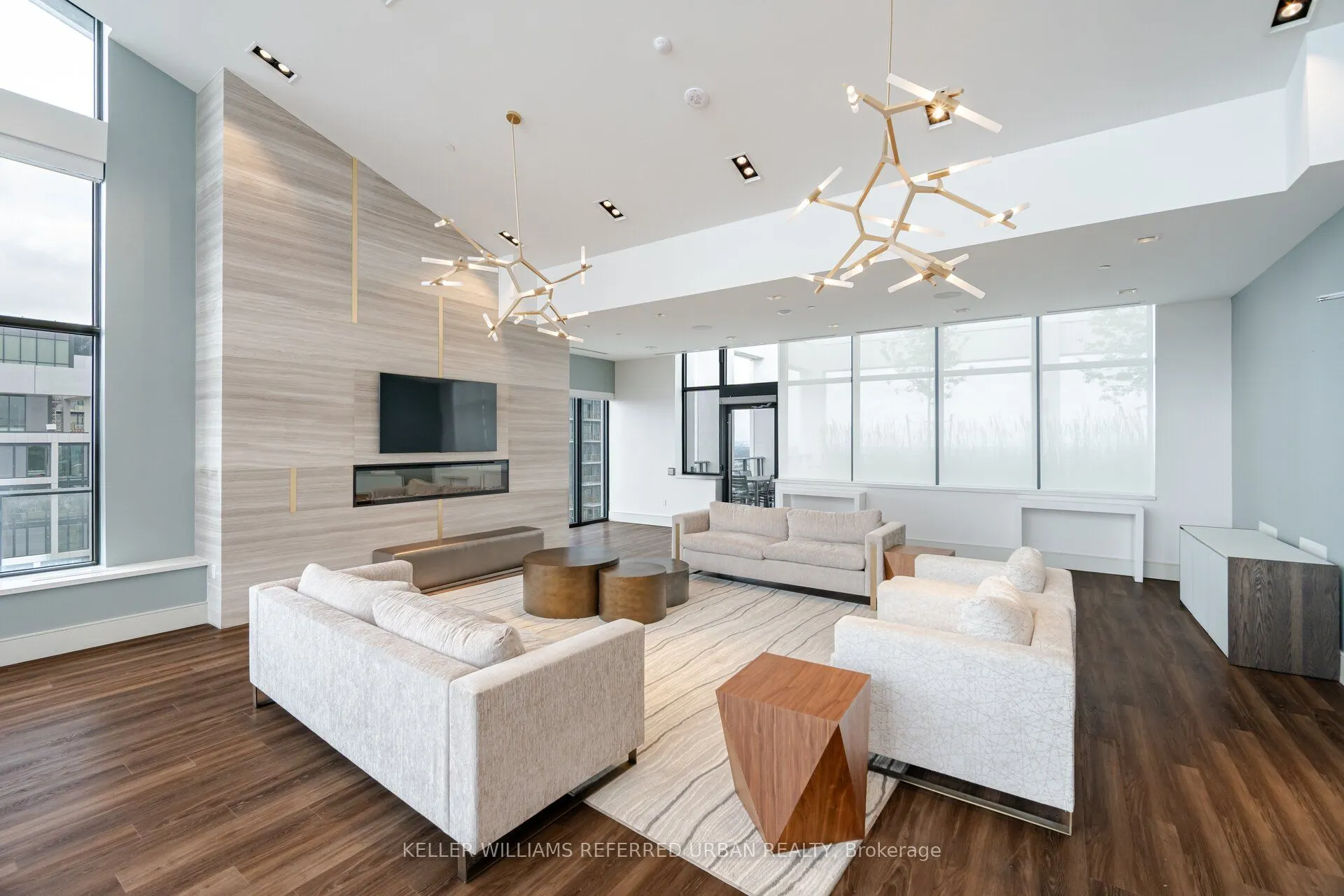 9000 Jane Street #1115