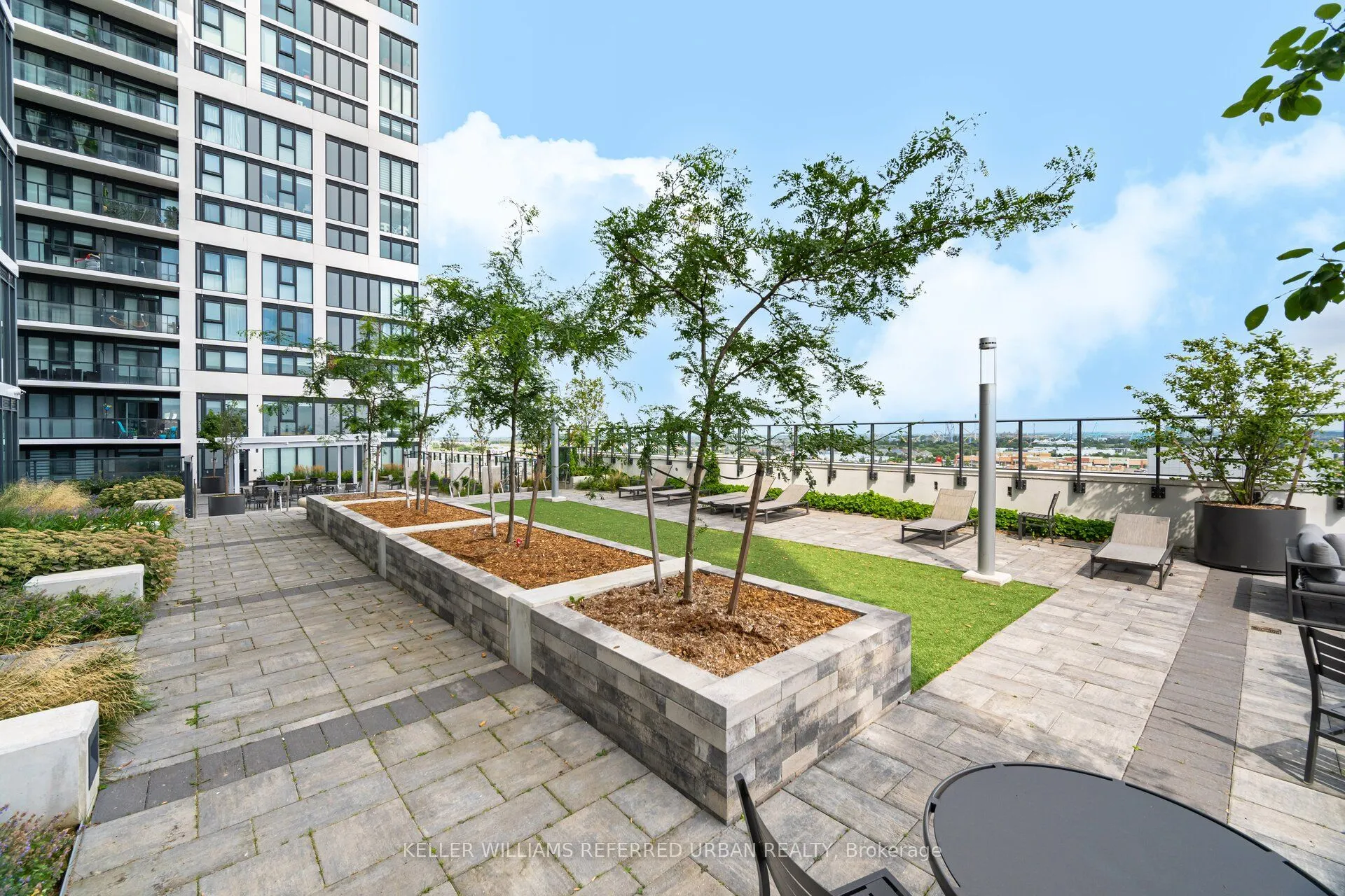 9000 Jane Street #1115