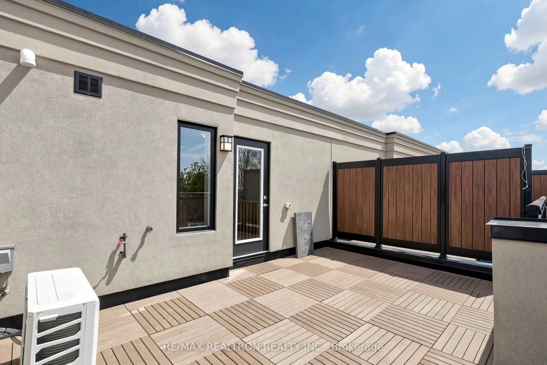 60 Elizabeth Street #3405