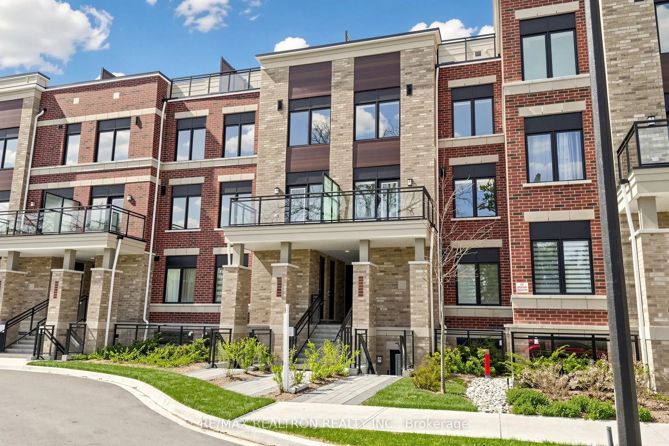 60 Elizabeth Street #3405