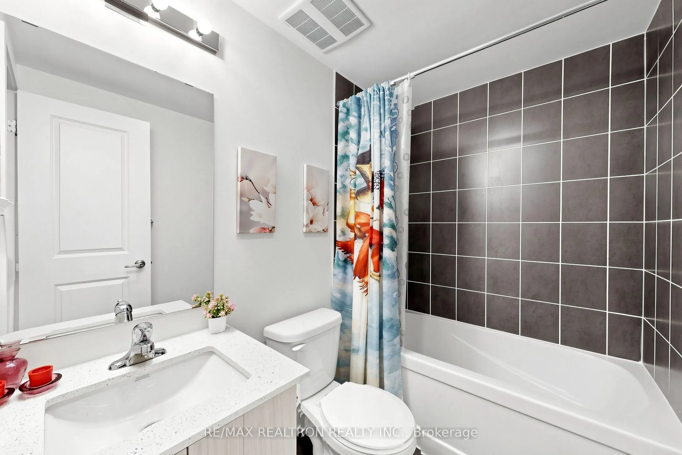 60 Elizabeth Street #3405