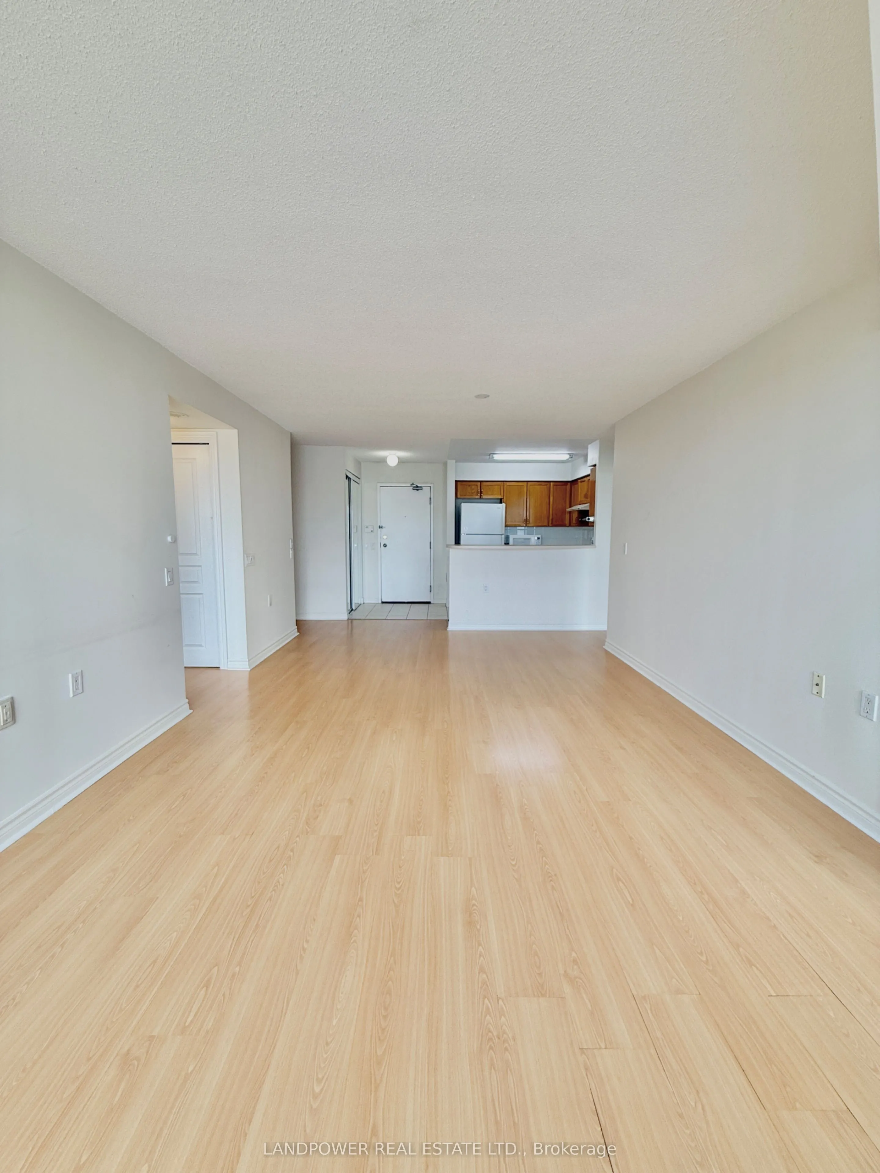 9015 Leslie Street #1202
