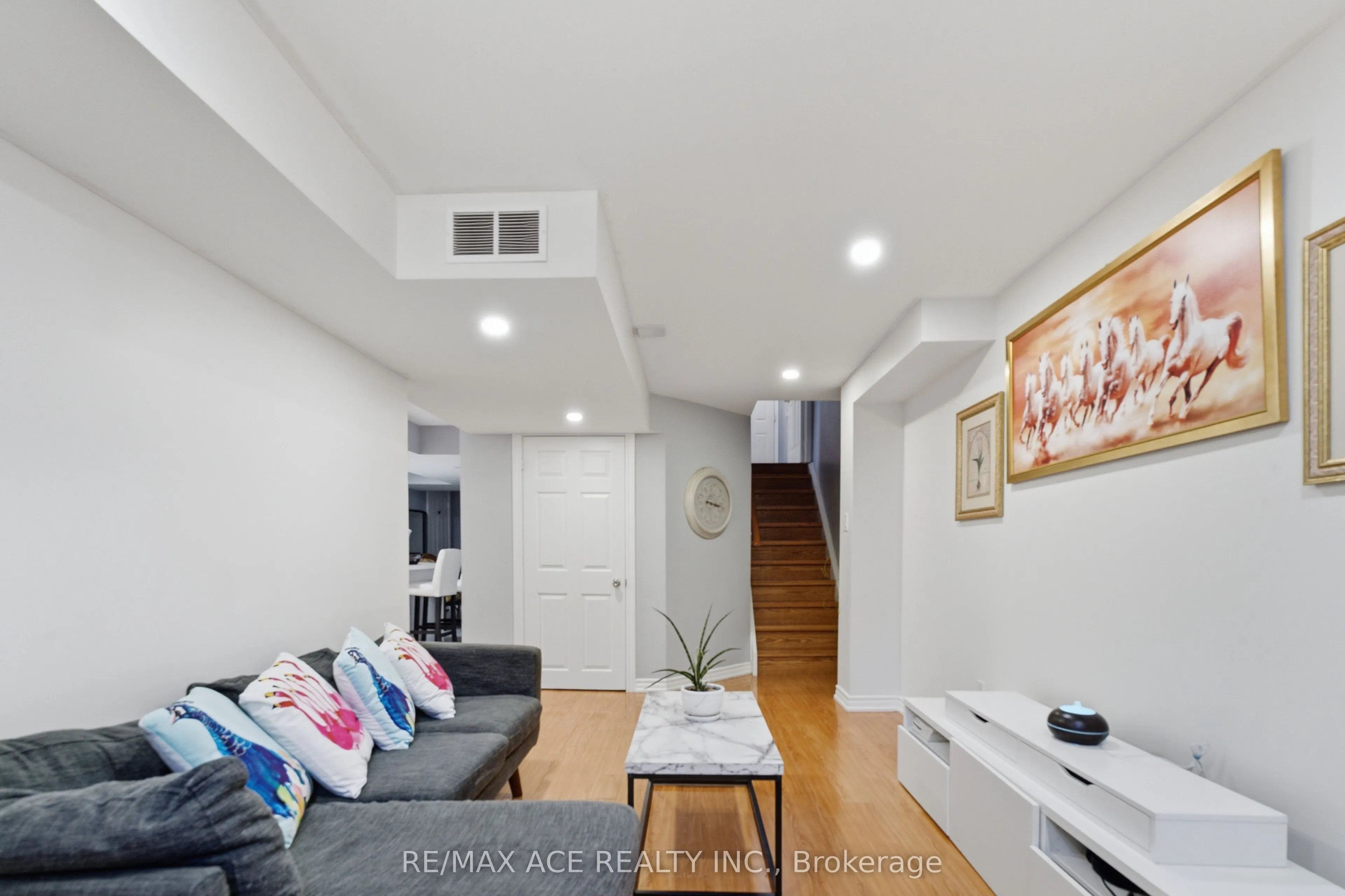58 Andriana Crescent