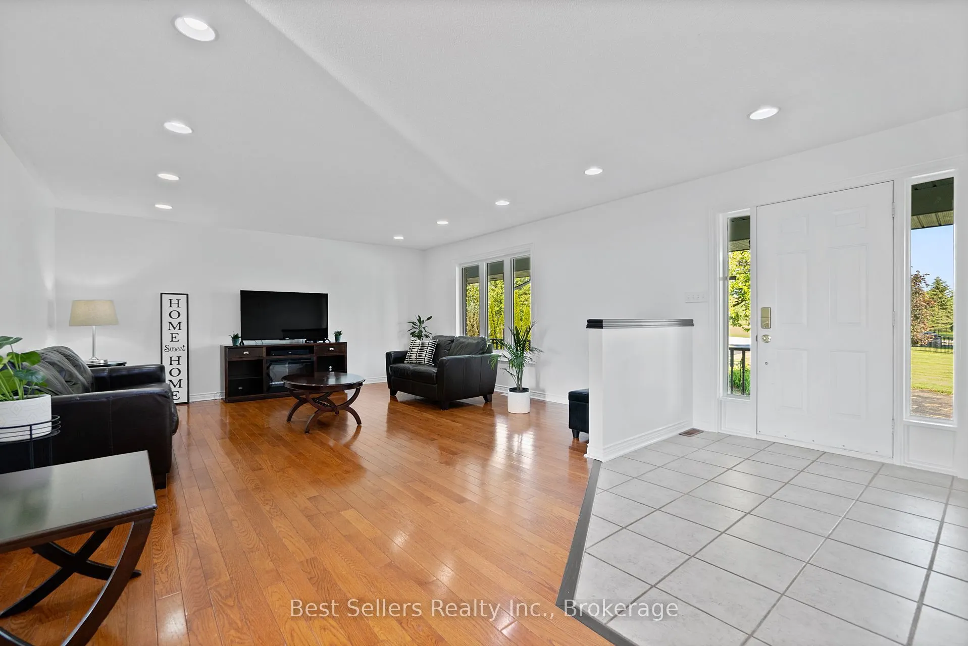 14 Pioneer Ridge Court