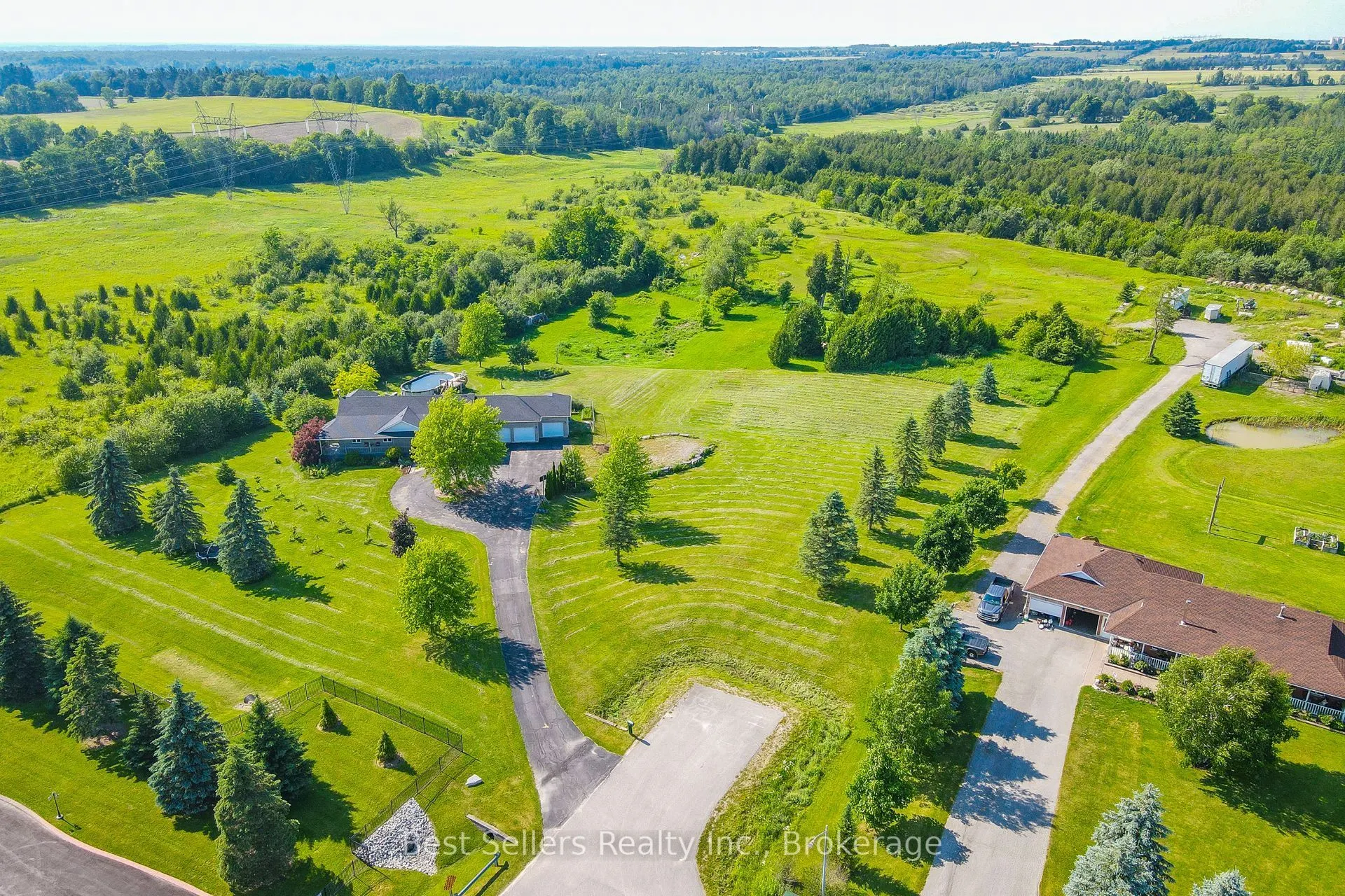 14 Pioneer Ridge Court