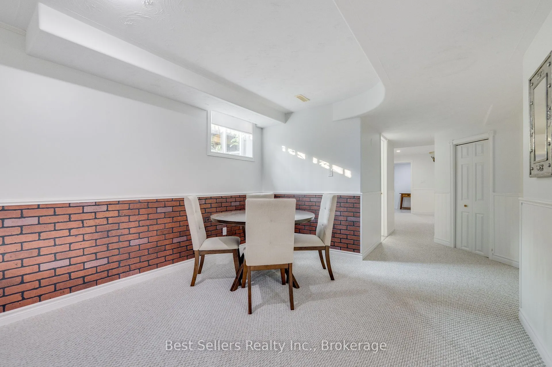 14 Pioneer Ridge Court