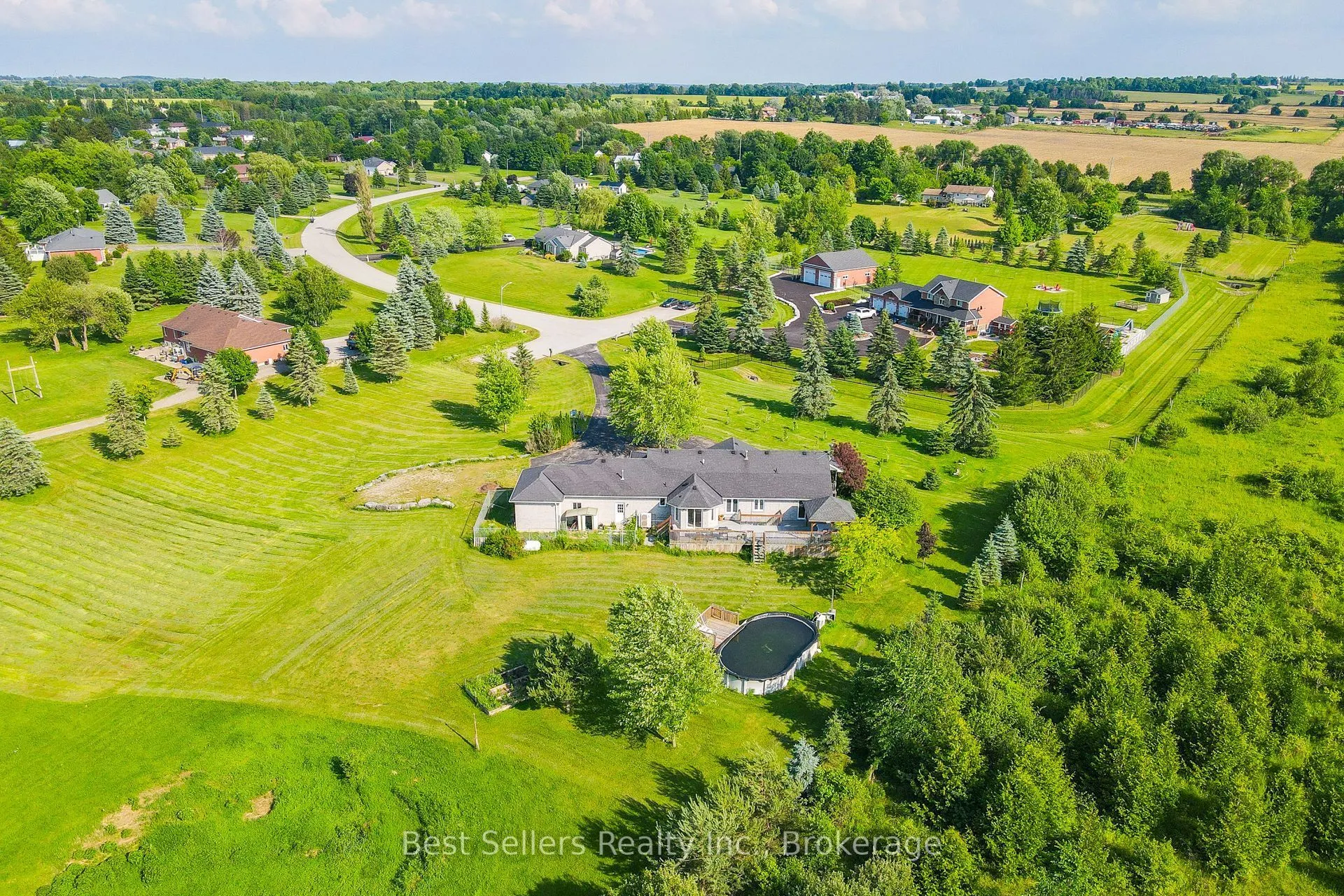 14 Pioneer Ridge Court