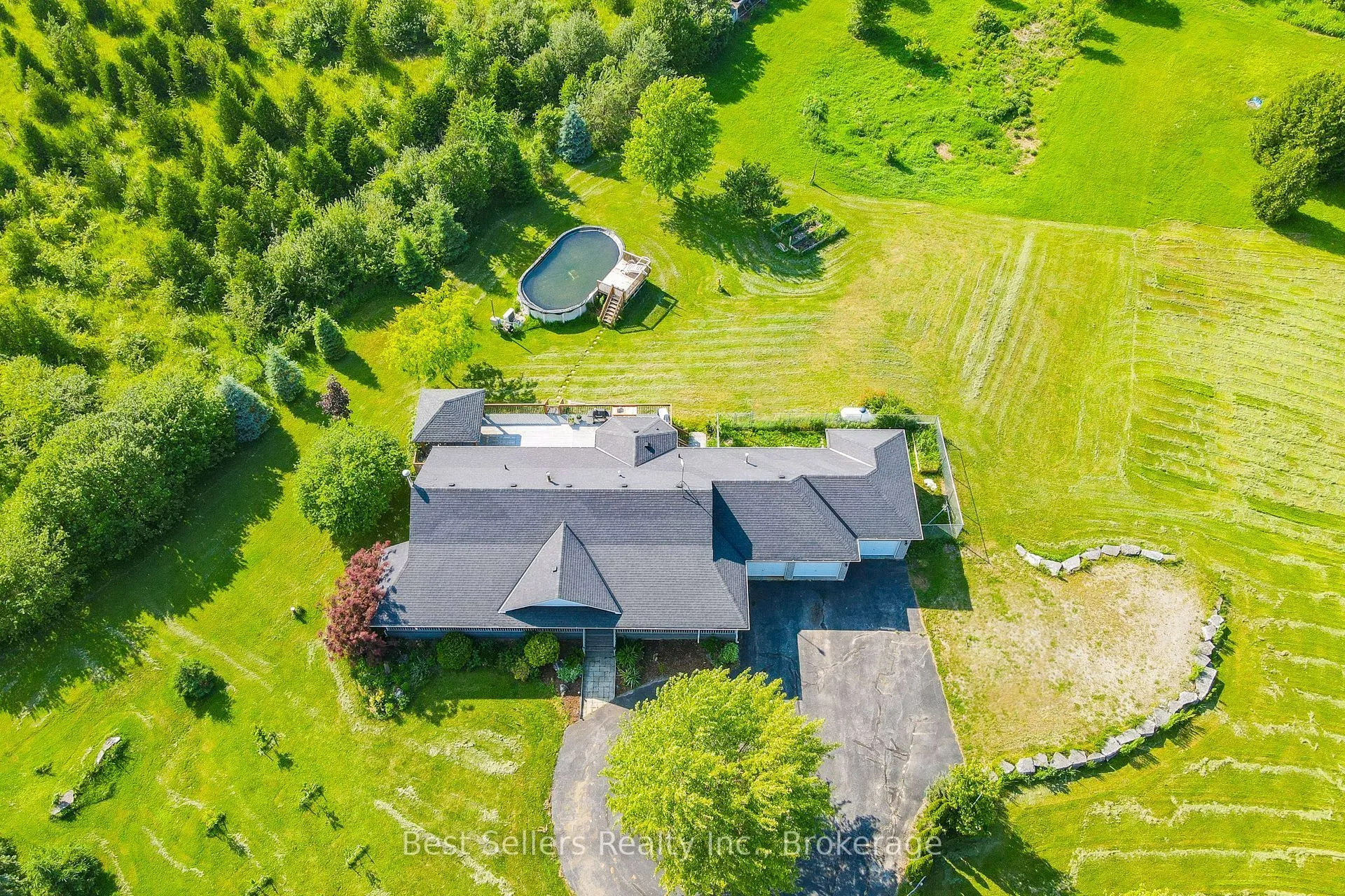 14 Pioneer Ridge Court