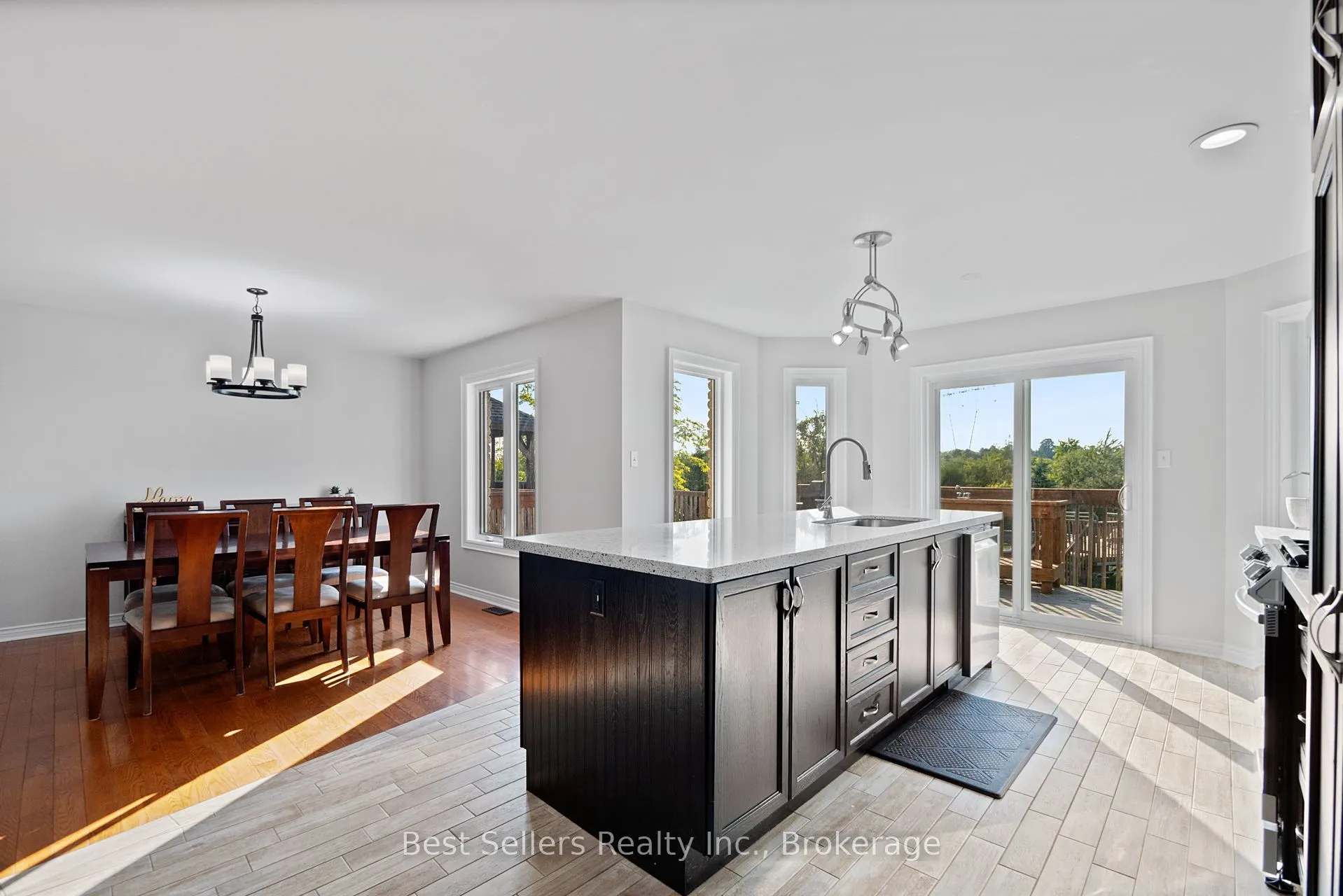 14 Pioneer Ridge Court