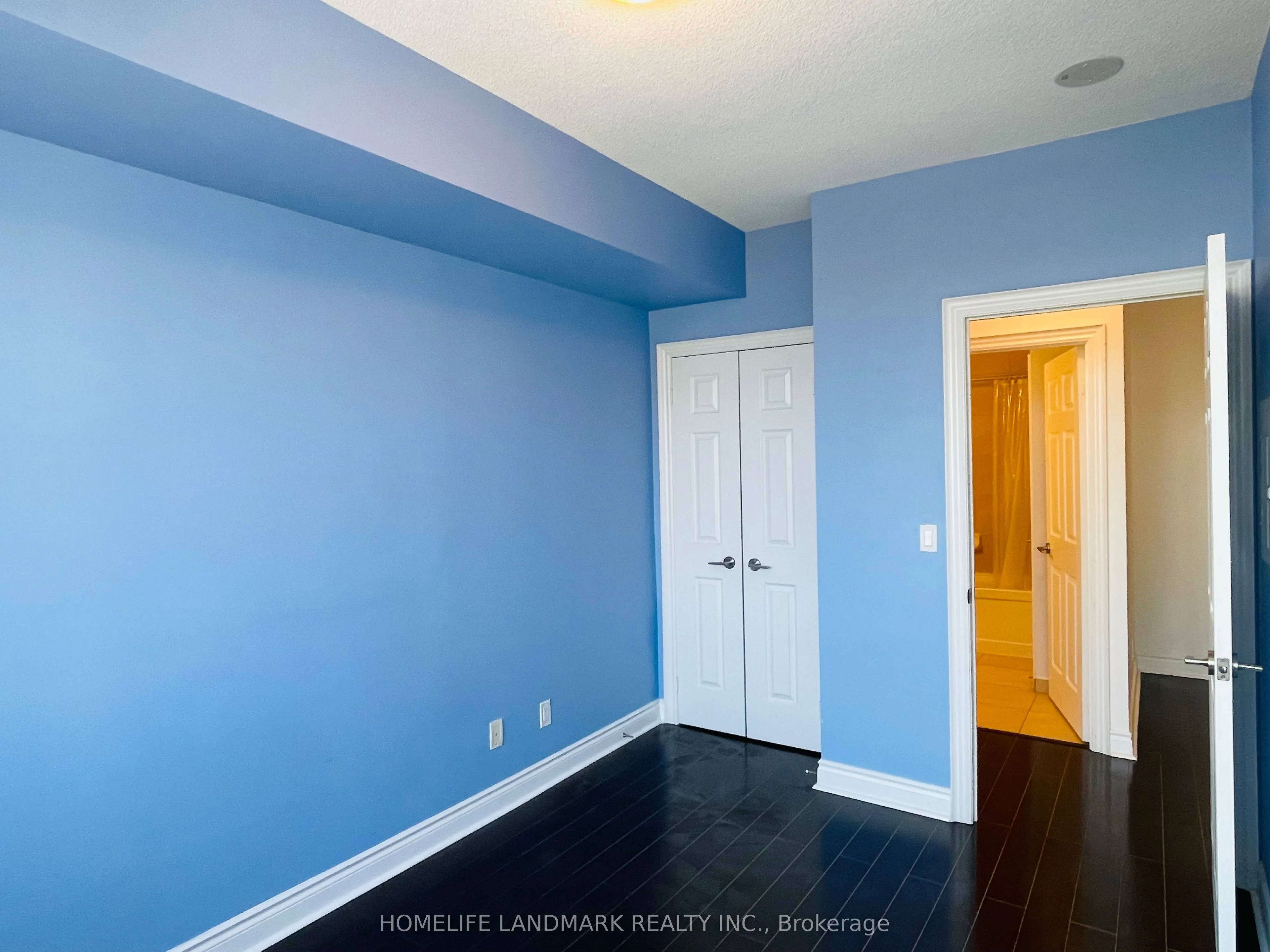 23 Cox Boulevard #961