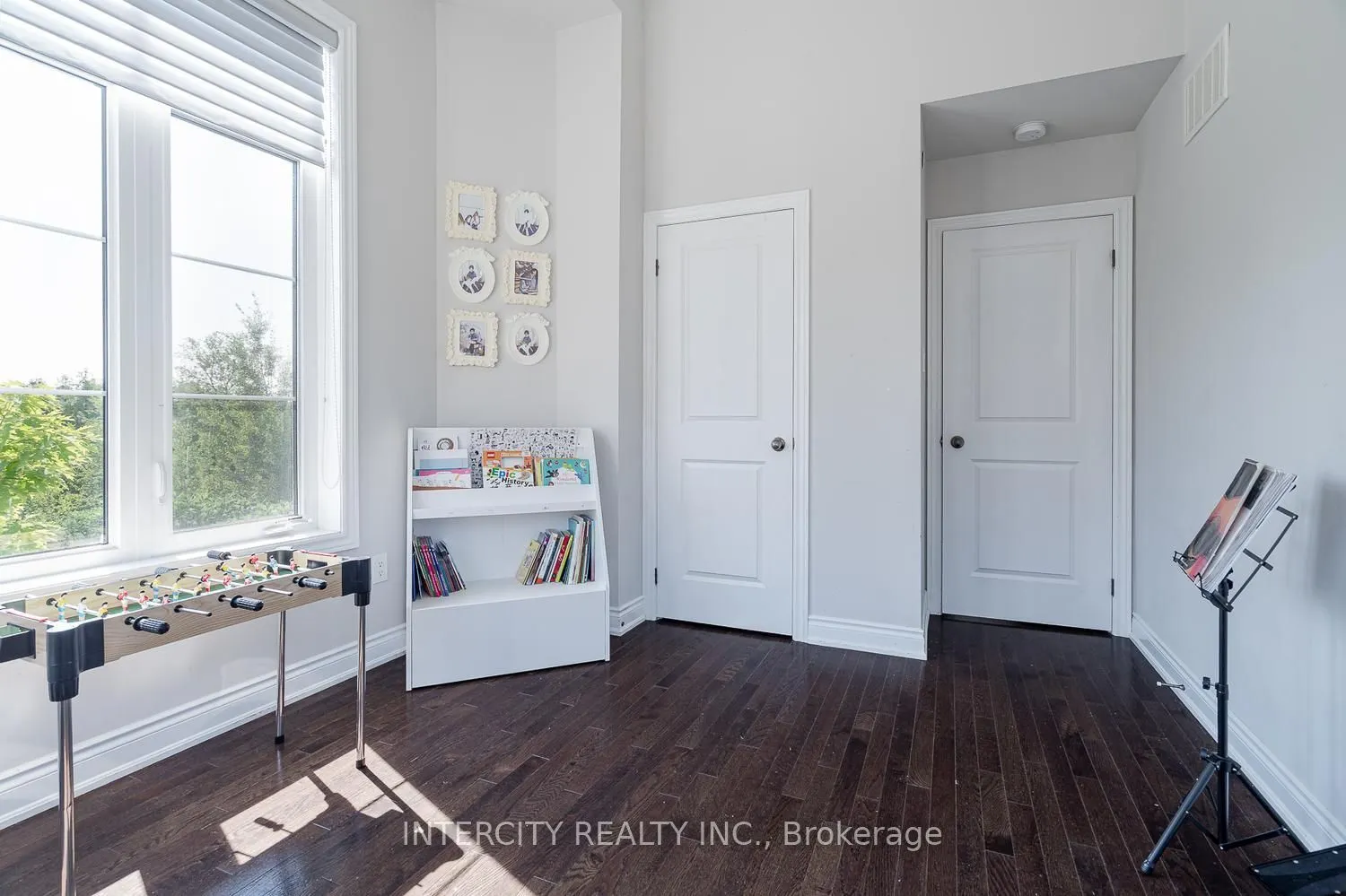 1331 Major Mackenzie Drive W #116