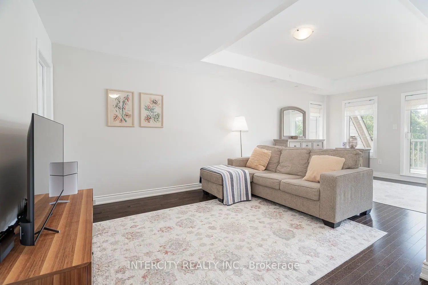 1331 Major Mackenzie Drive W #116