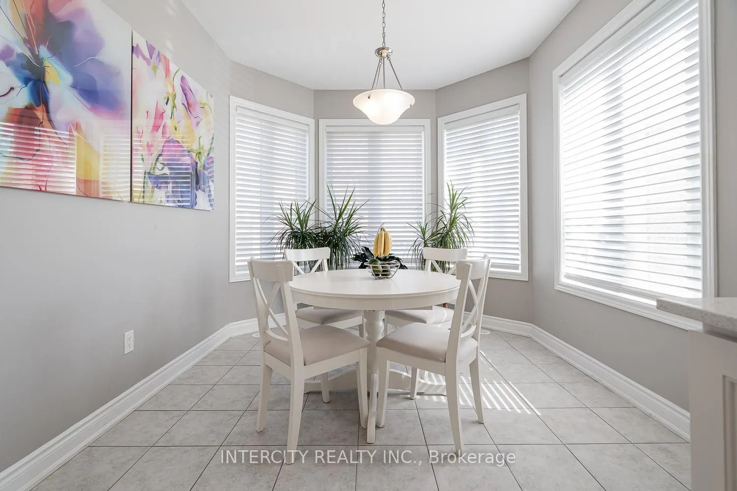 1331 Major Mackenzie Drive W #116