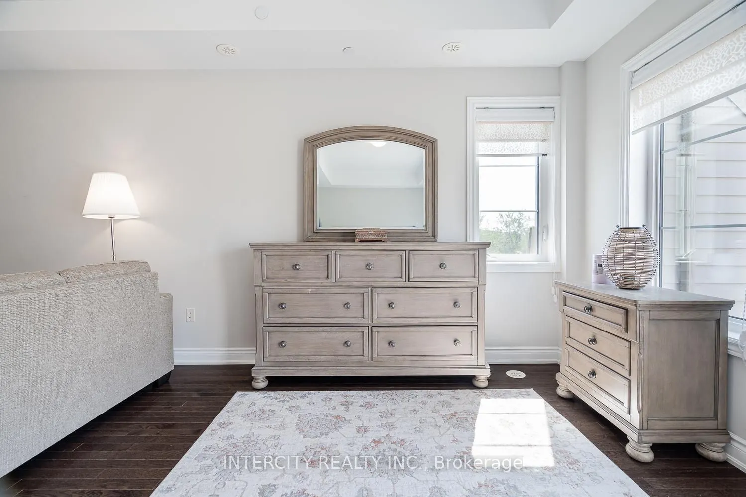 1331 Major Mackenzie Drive W #116