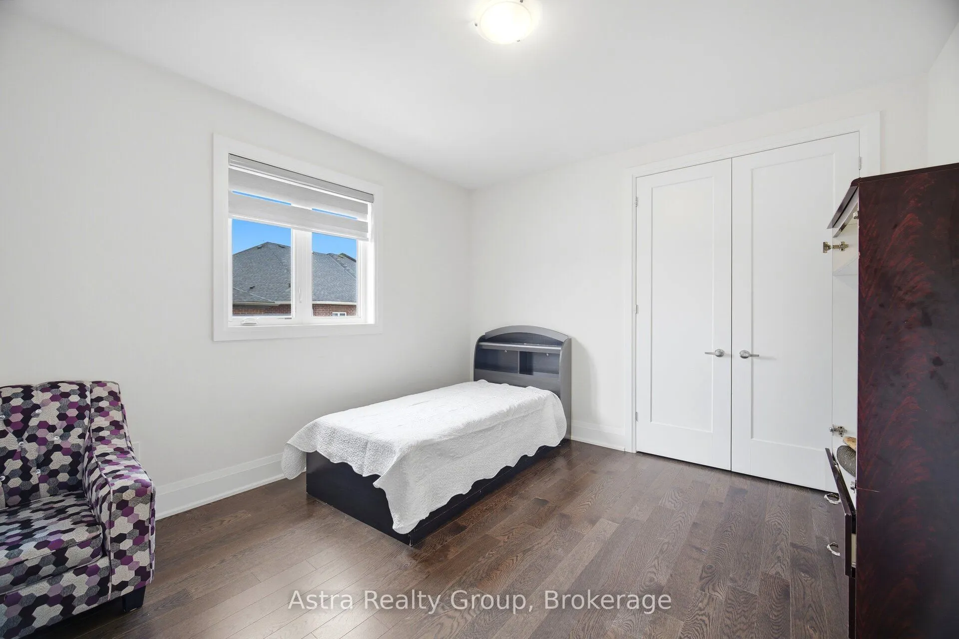 49 Westlake Crescent