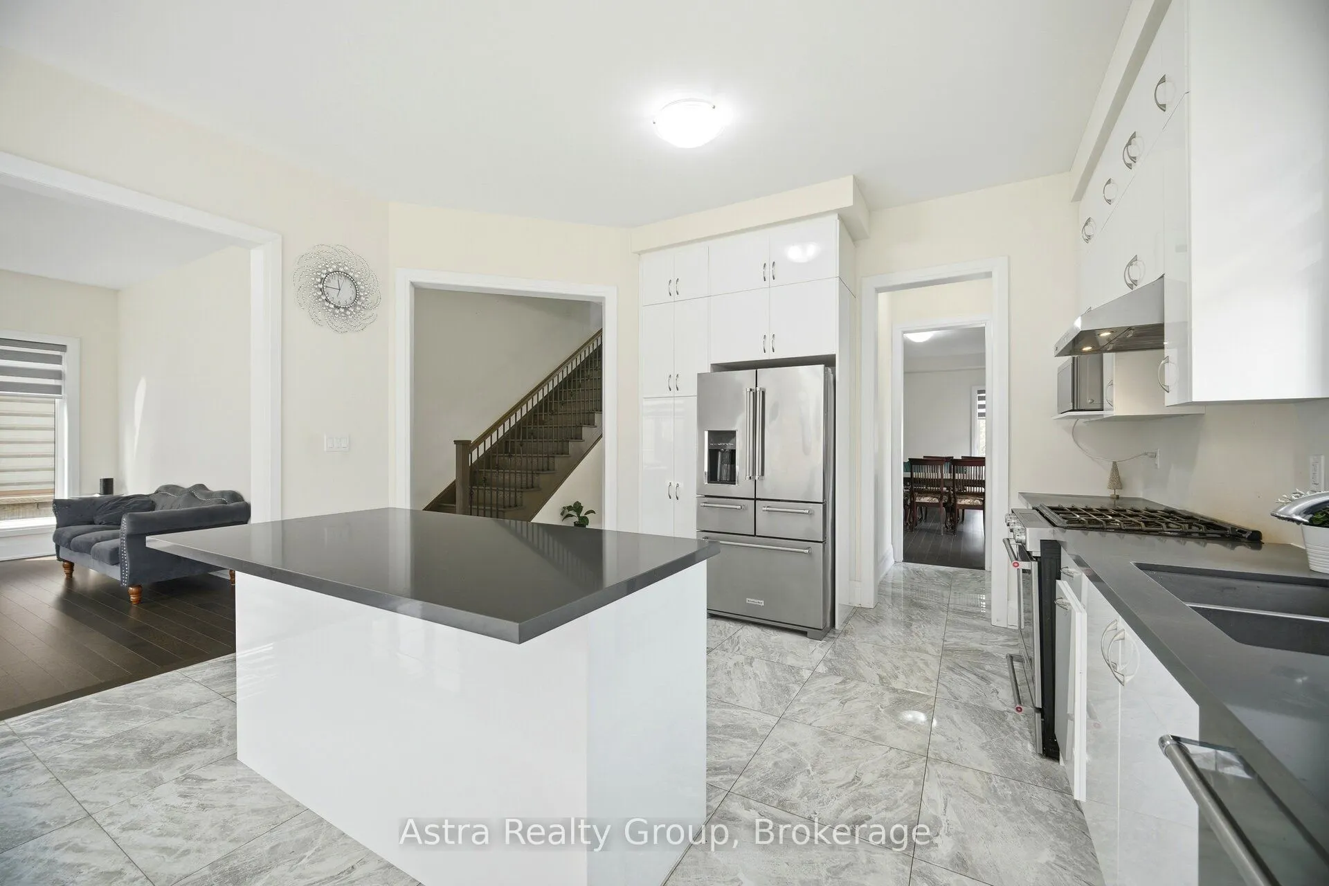 49 Westlake Crescent