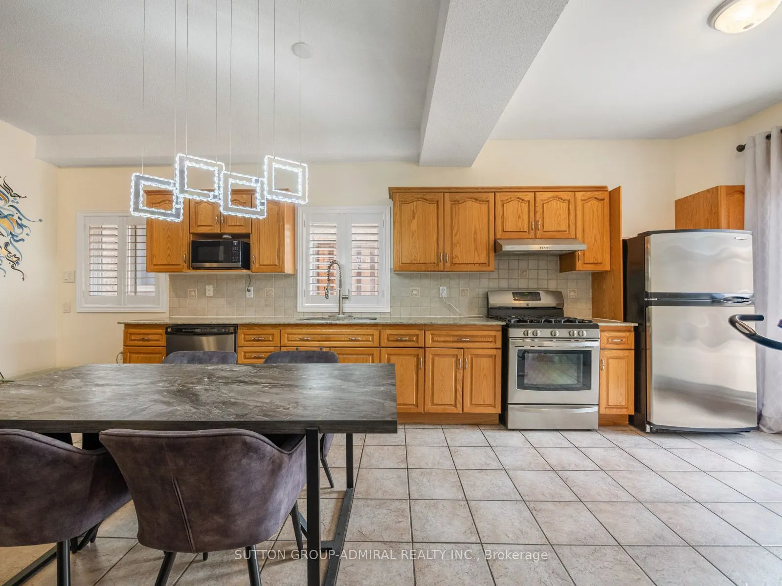 119 Blackthorn Drive