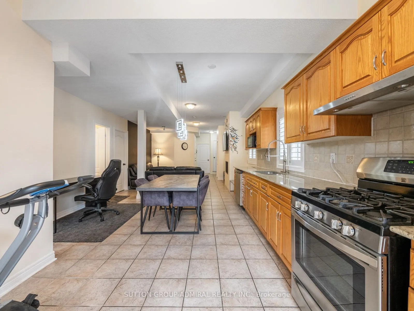 119 Blackthorn Drive