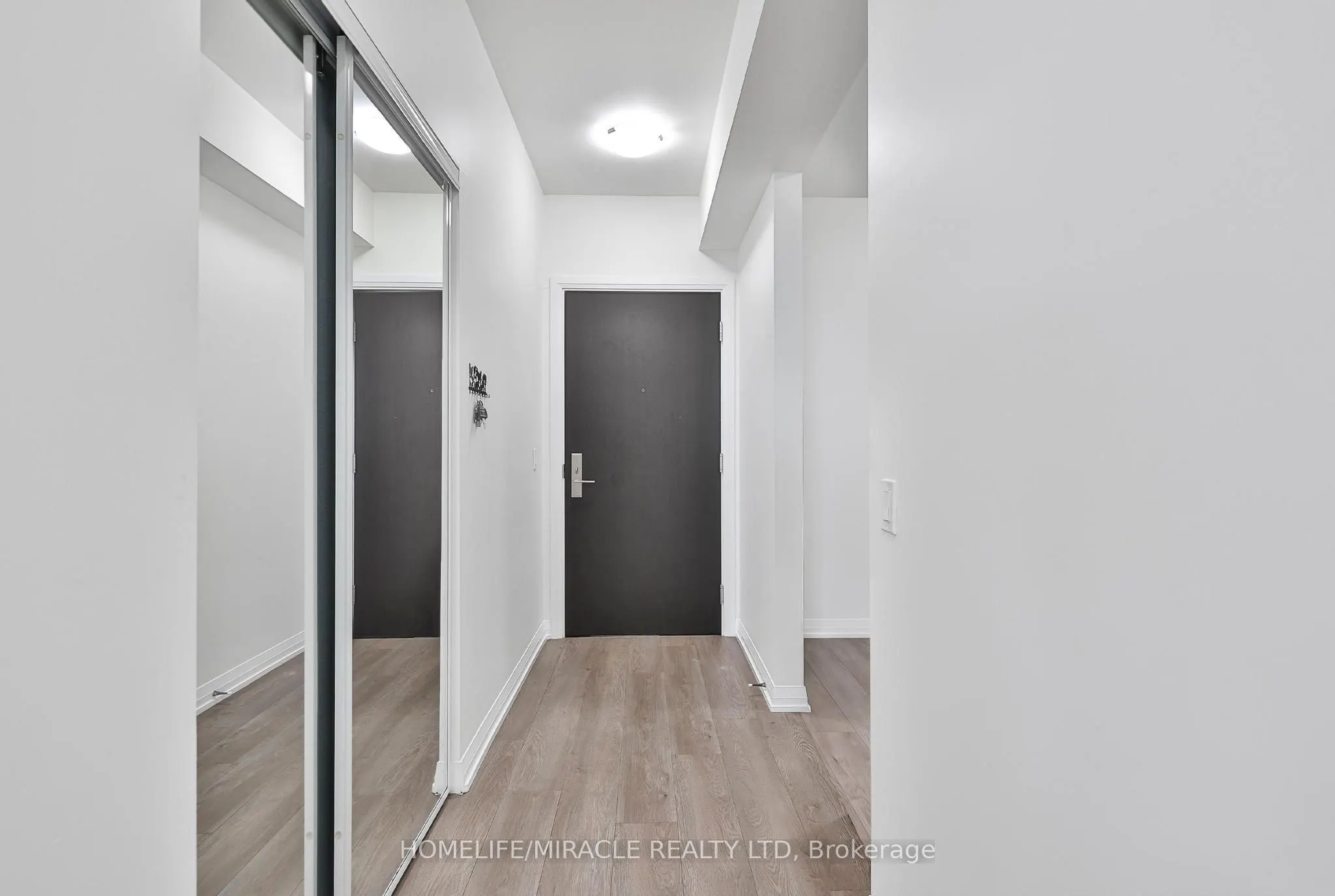 9000 Jane Street #223