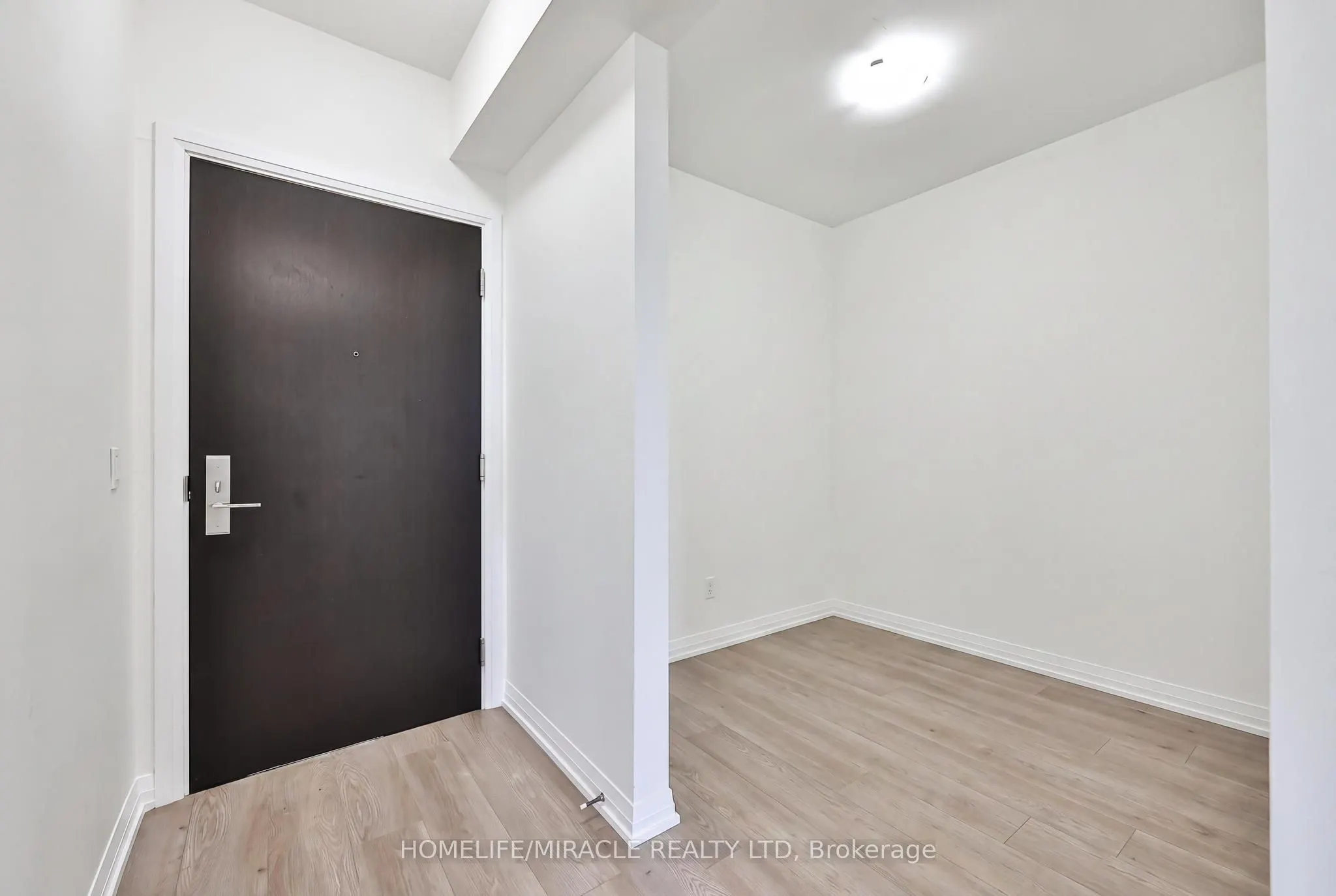 9000 Jane Street #223