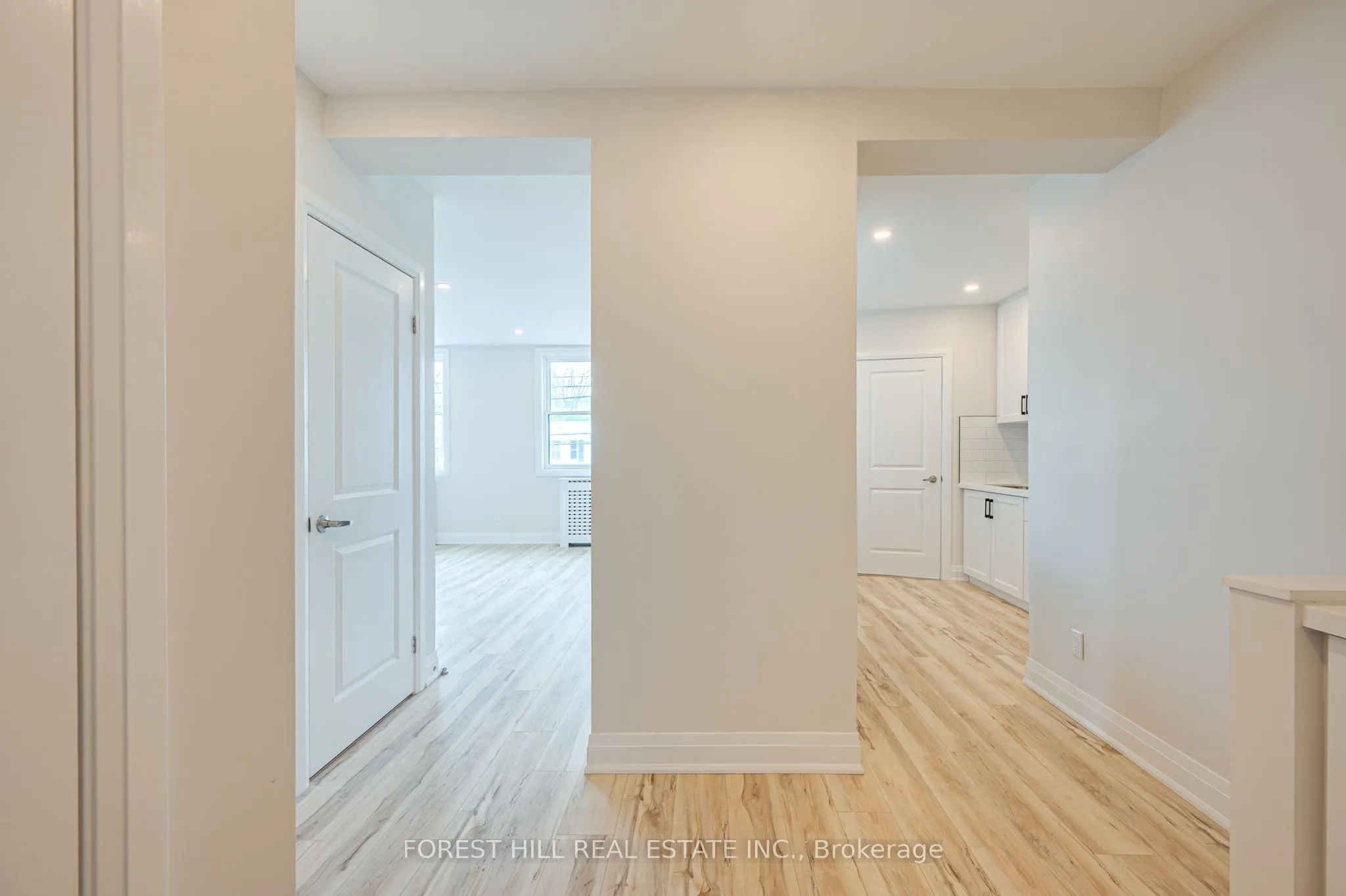 7725 Yonge Street #2