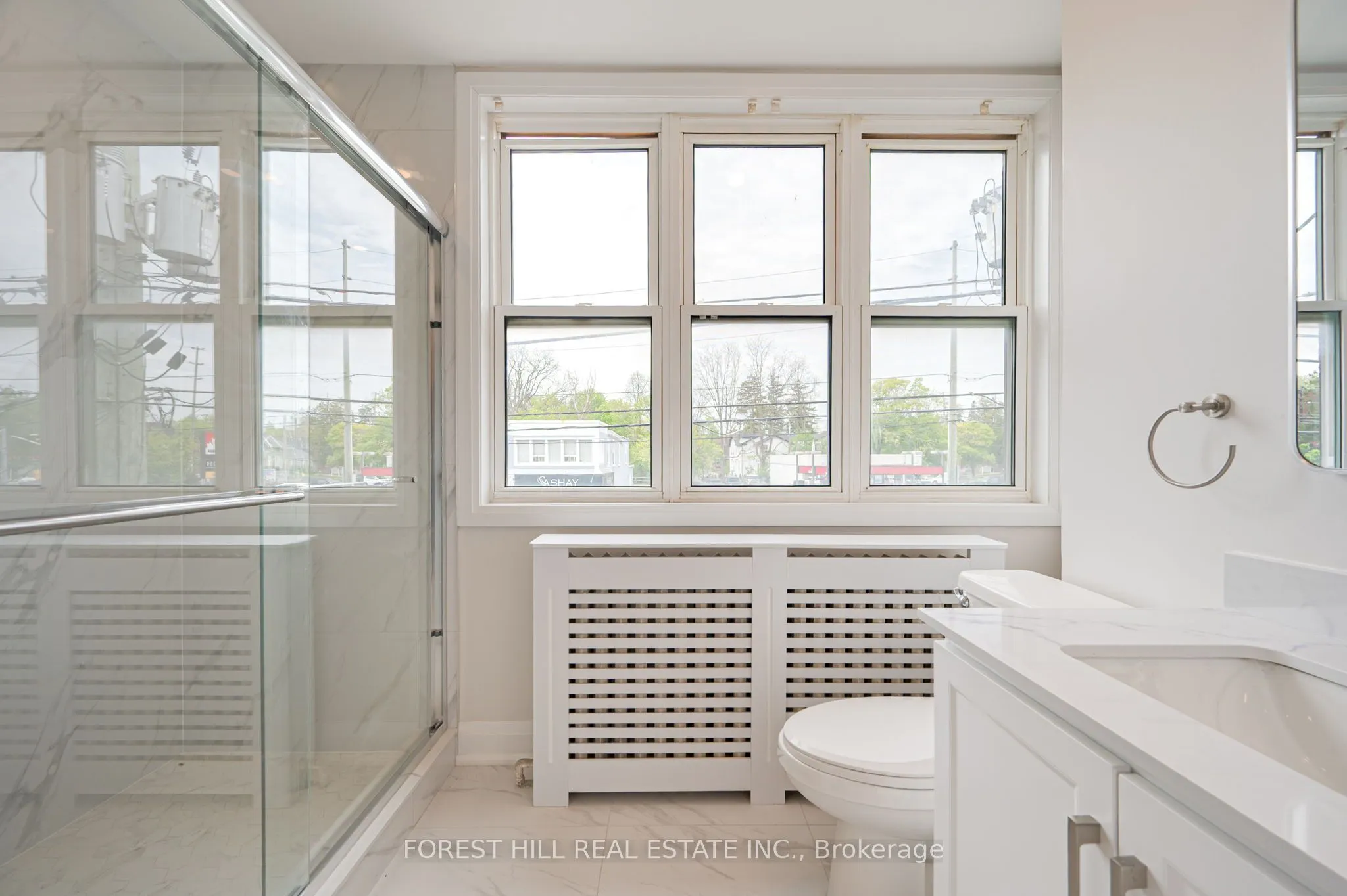 7725 Yonge Street #2