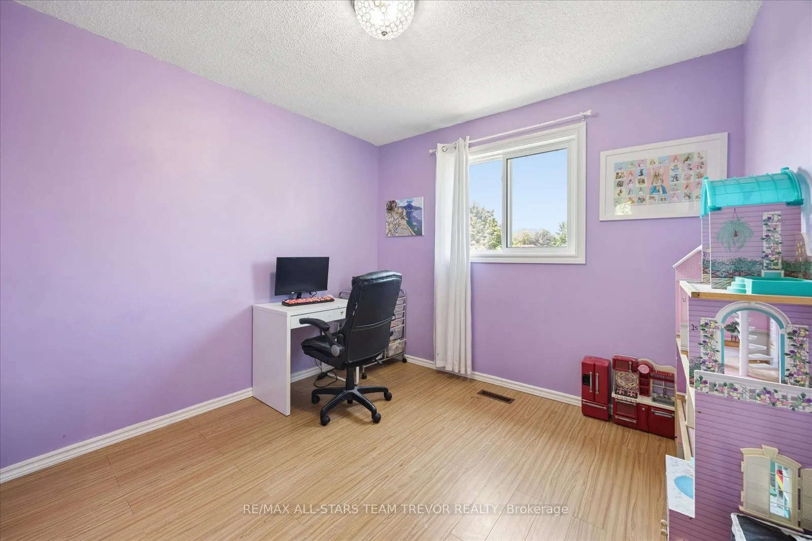 98 Carrick Avenue