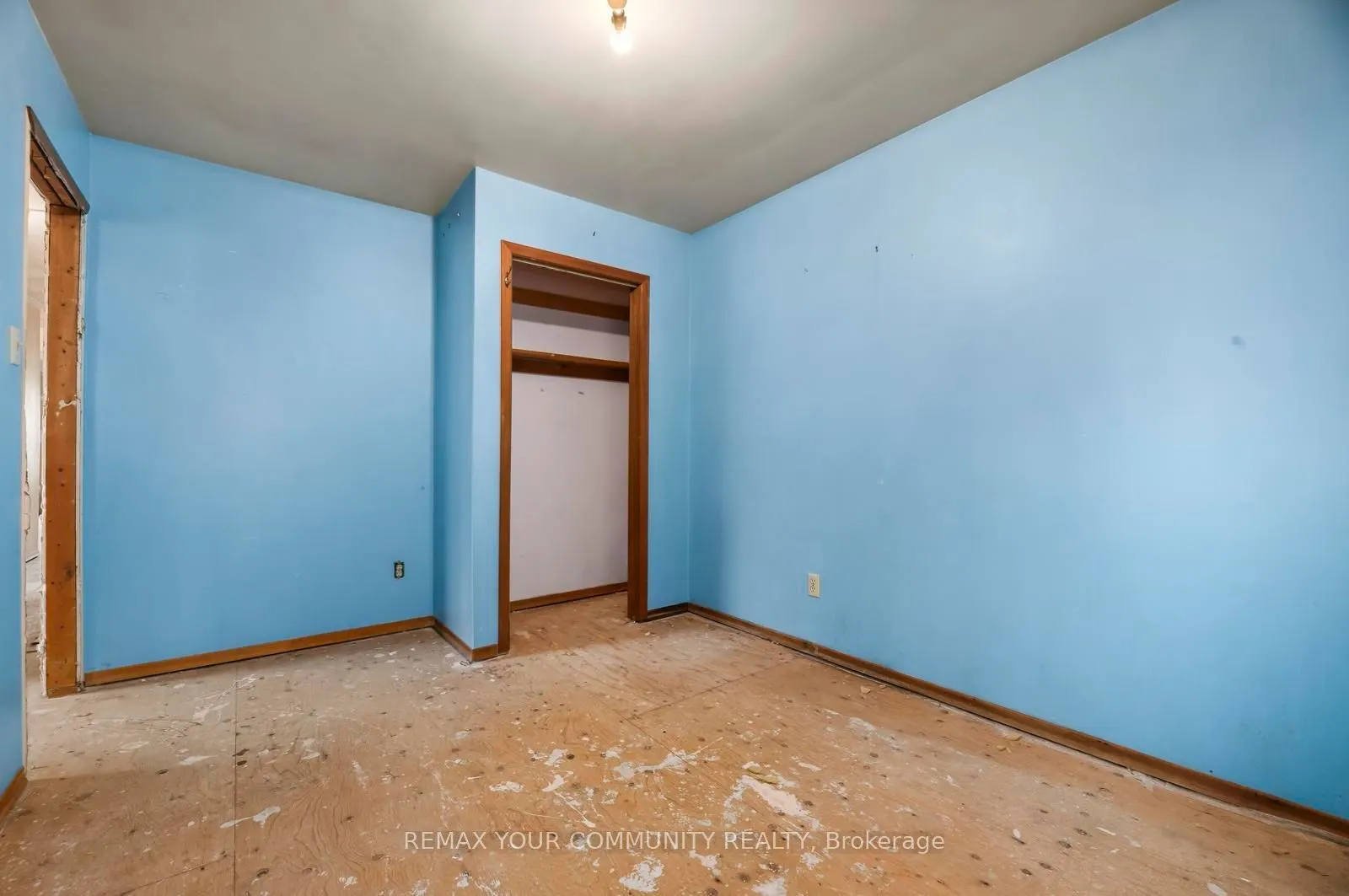 566 Highland Crescent