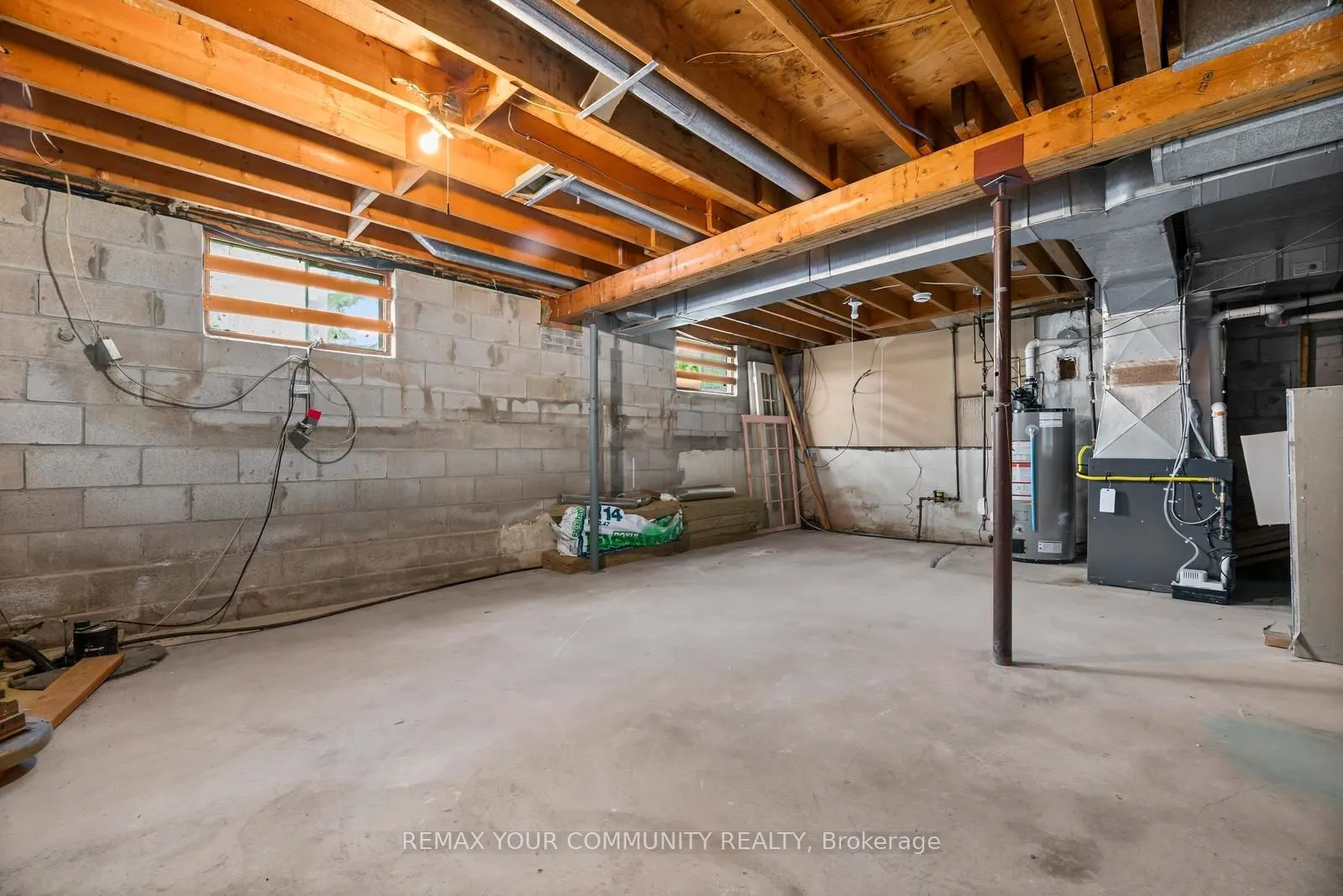 566 Highland Crescent