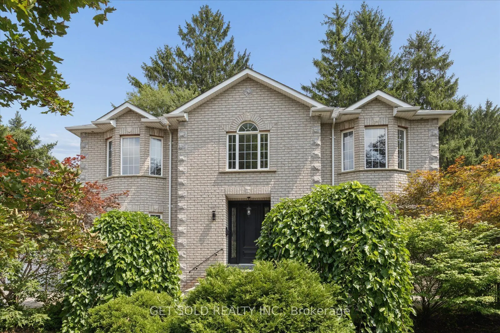 49 Pearson Avenue